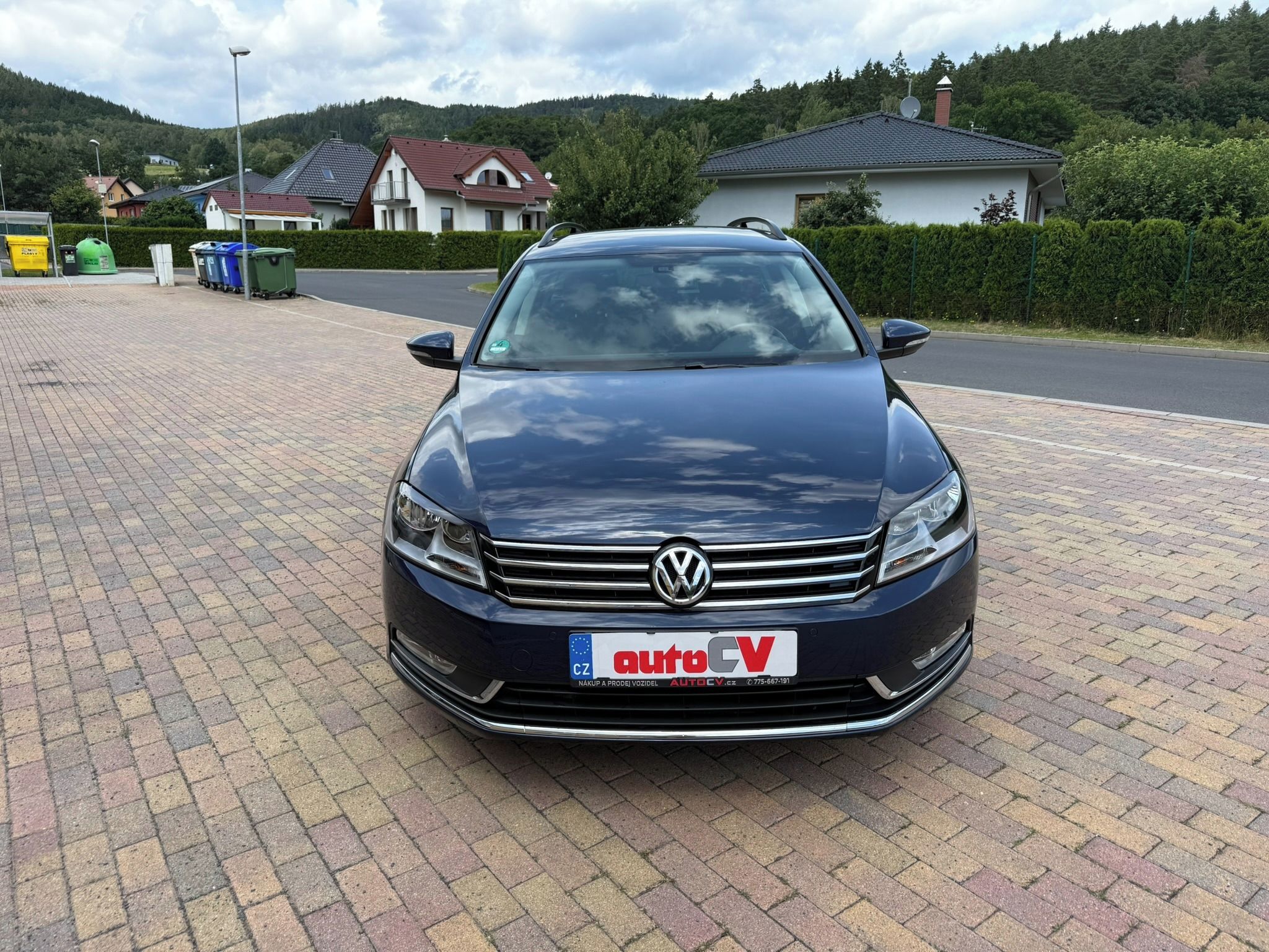 Volkswagen Passat, Variant B7 2.0 TDI 103kW DSG - fotka 4