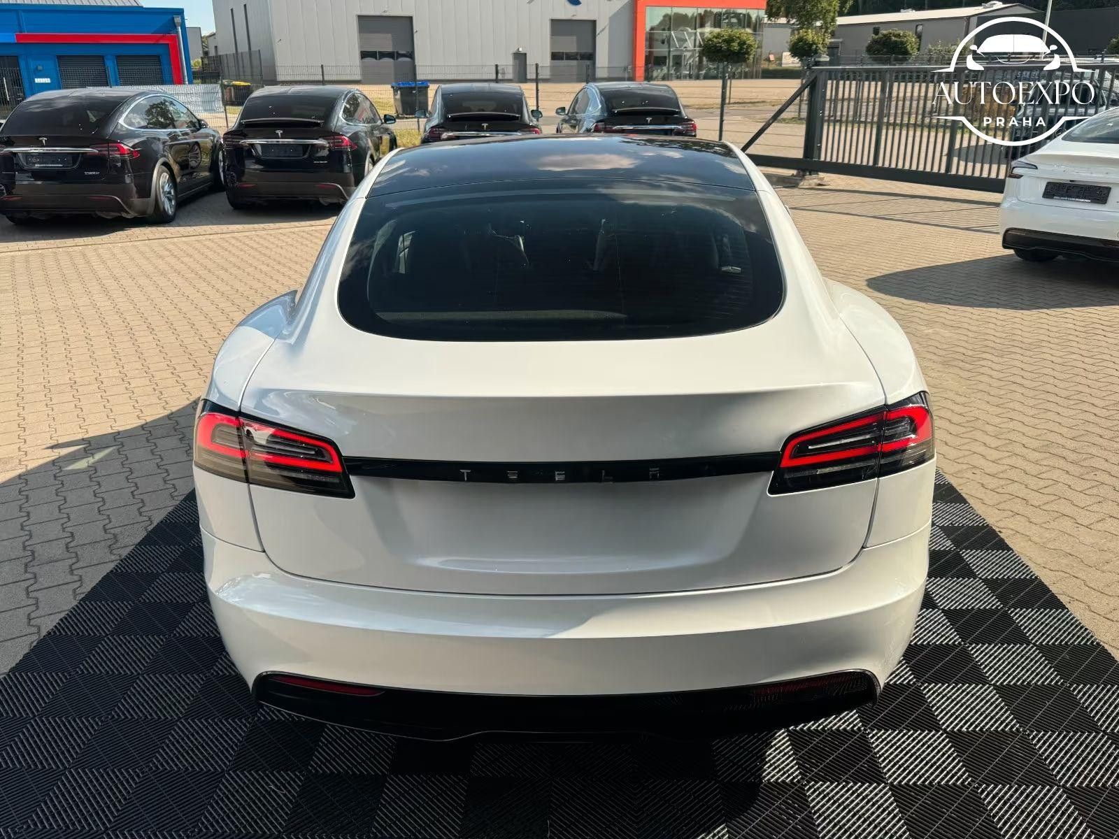 Tesla Model S, MODEL S PALLADIUM - fotka 6