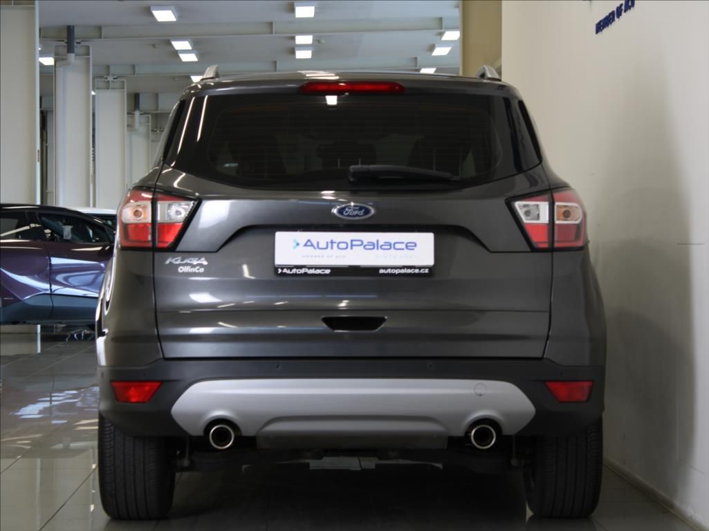 Ford Kuga, 1,5 EB 110kW ST 54tkm. 1.maj. - fotka 4