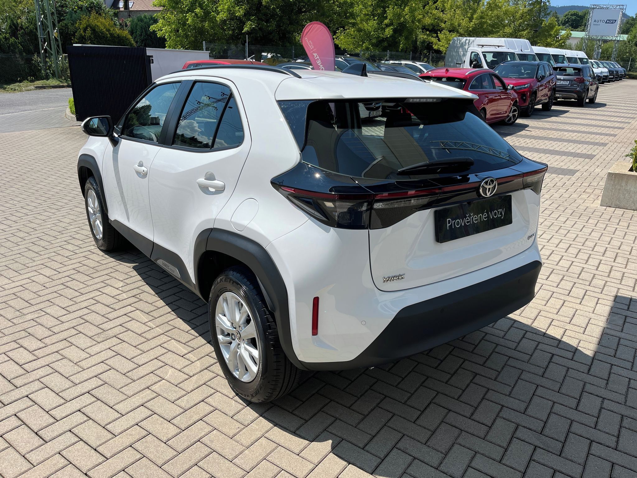 Toyota Yaris Cross, 1.5 Hybrid e-CVT Comfort - fotka 4