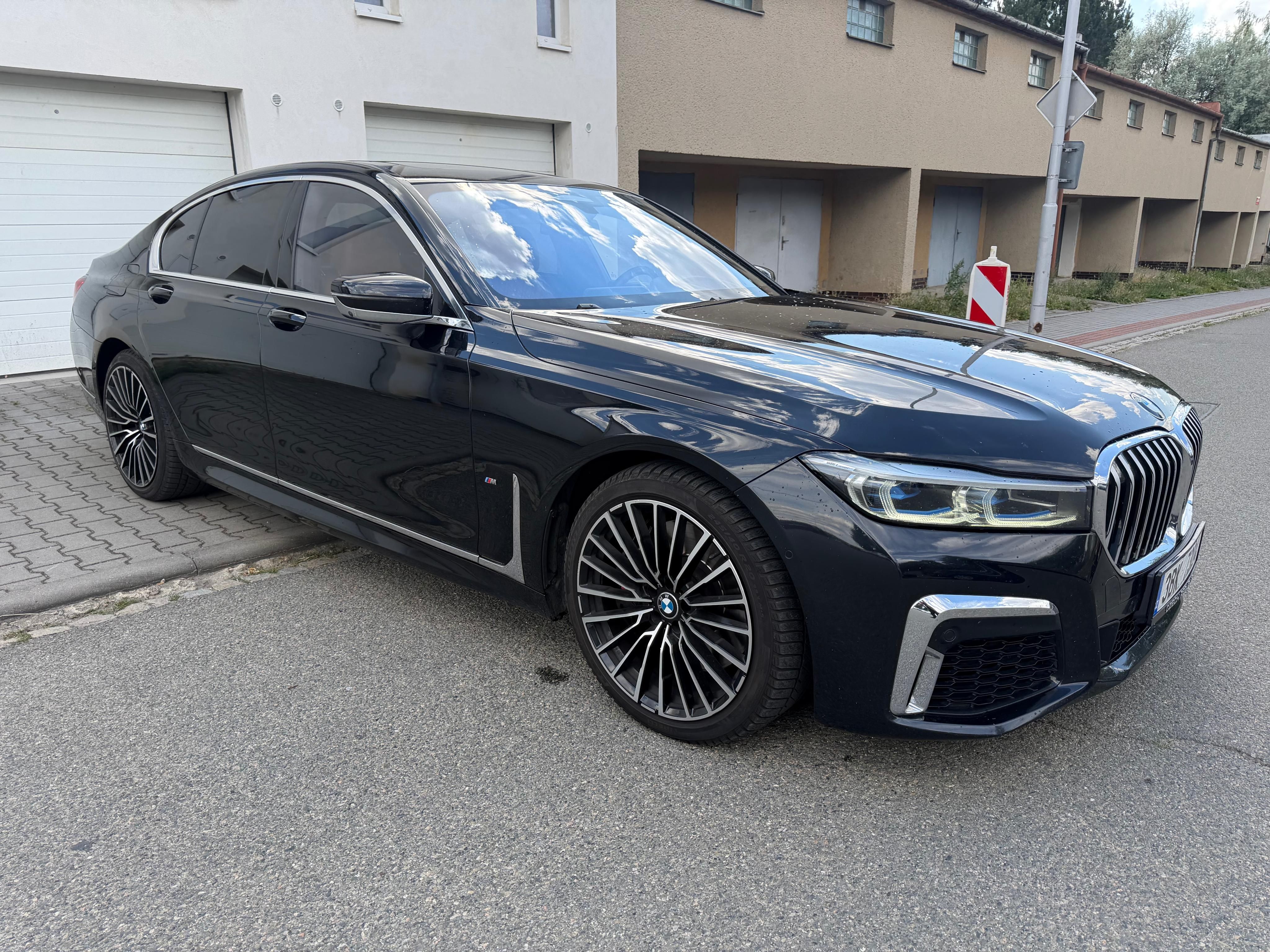 BMW Řada 7, 750XD Long, M paket,tazne - fotka 6