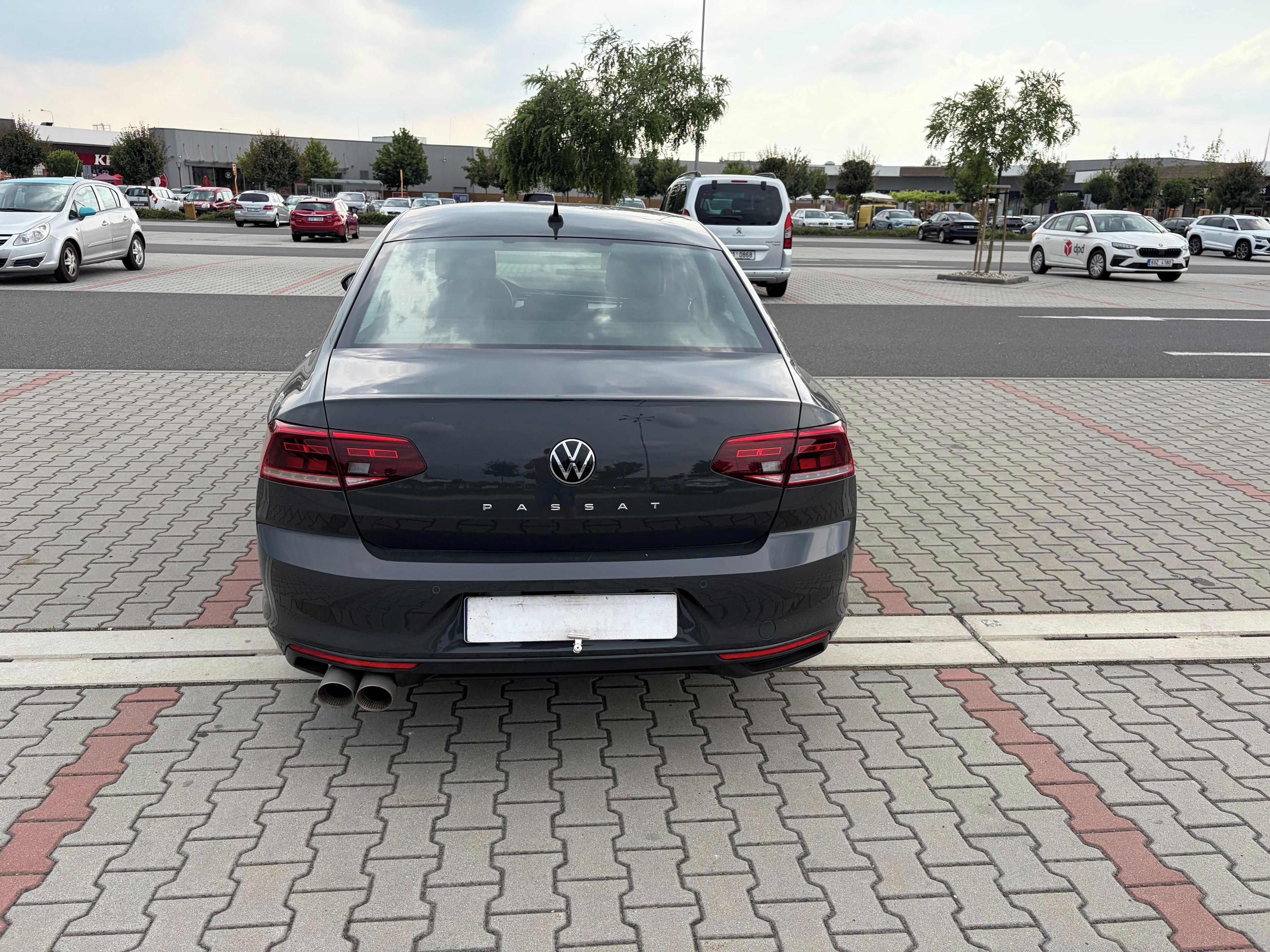Volkswagen Passat, 1.5 TSi 110kw ČR TOP VÝBAVA - fotka 4