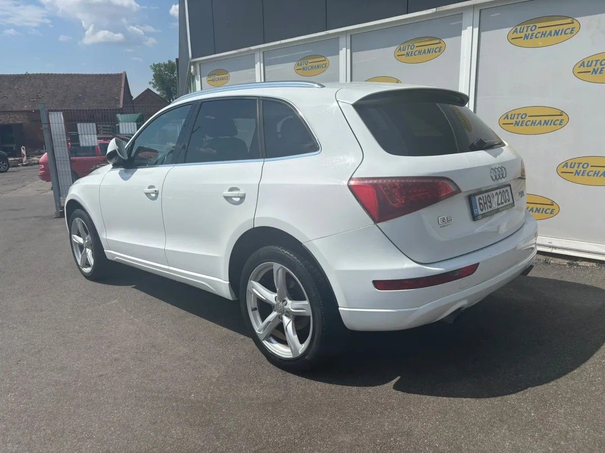 Audi Q5, 2.0 TFSi 4X4 quattro - fotka 6