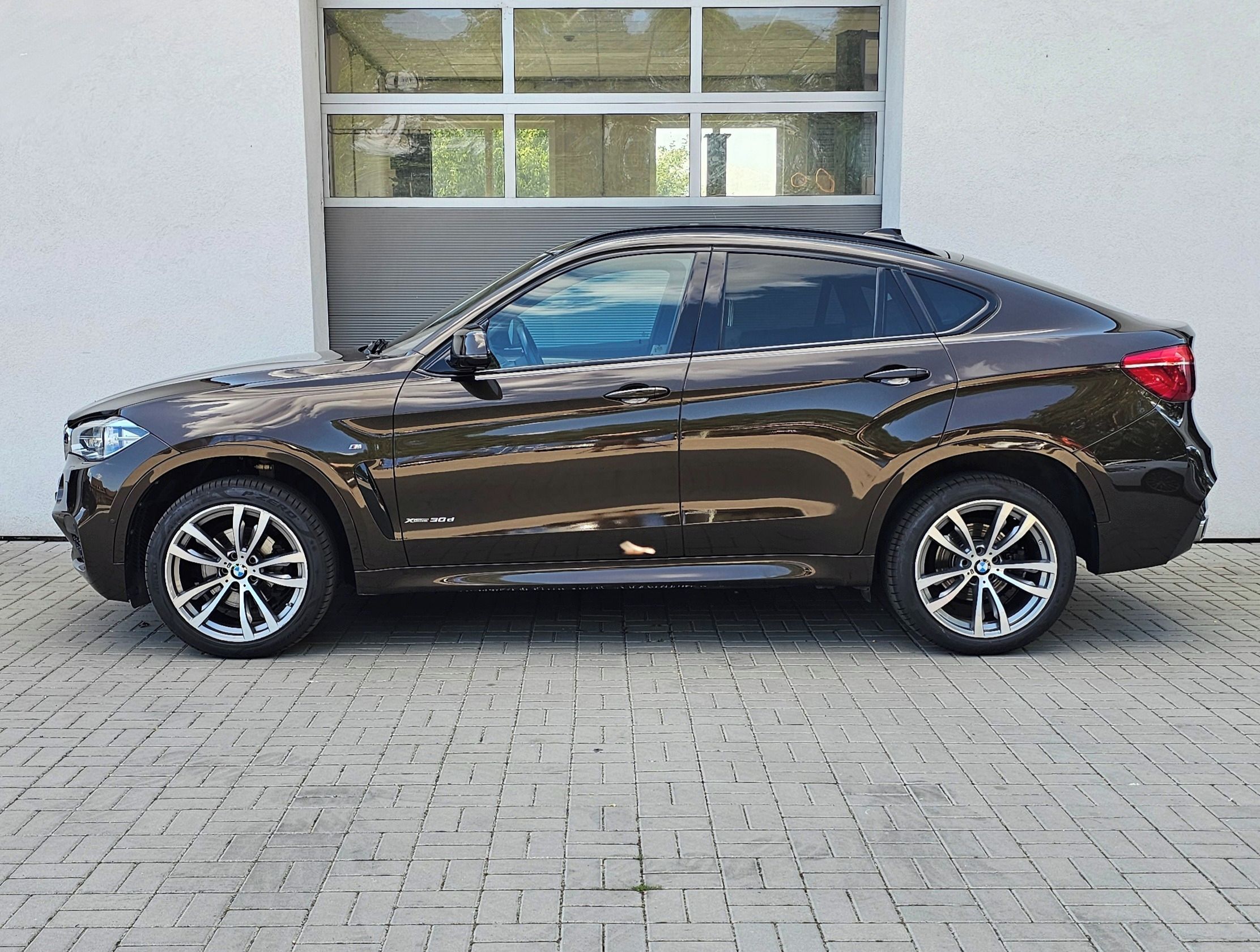BMW X6, xDrive30d - fotka 4