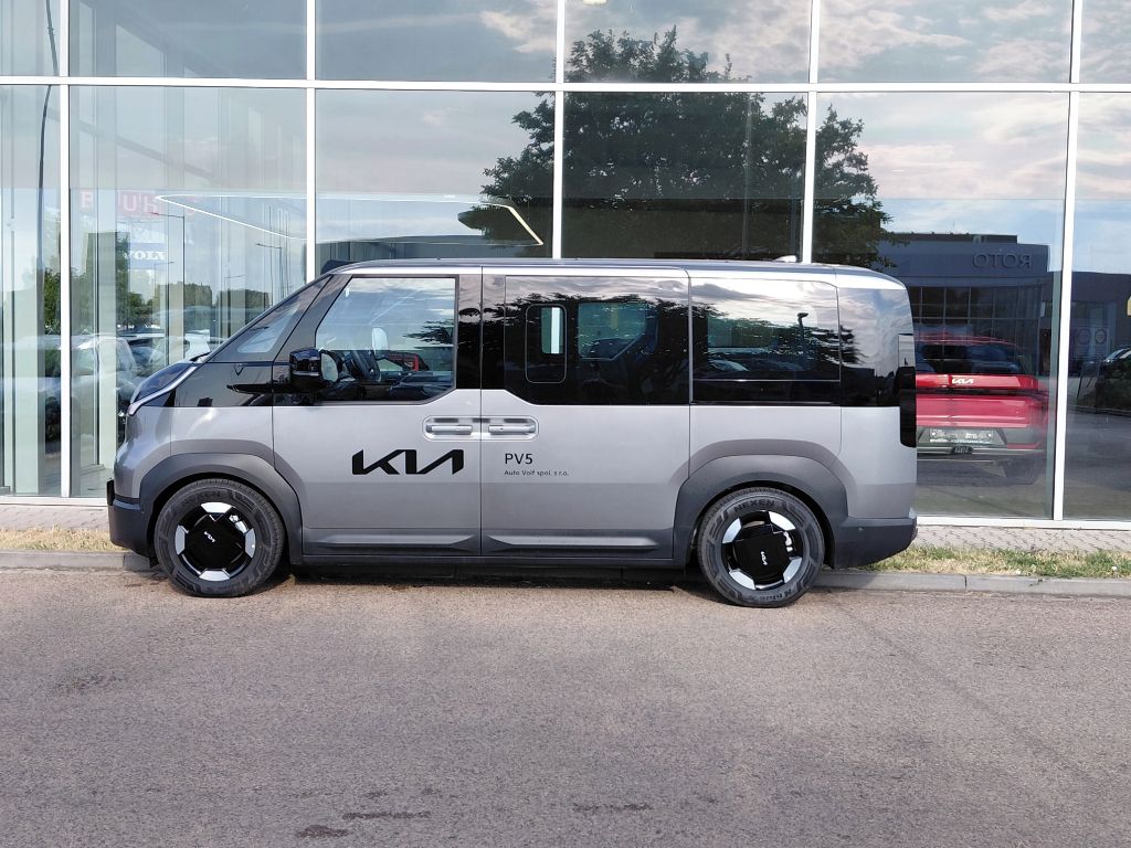 Kia PV5, Elite elektromotor 120kW - fotka 5