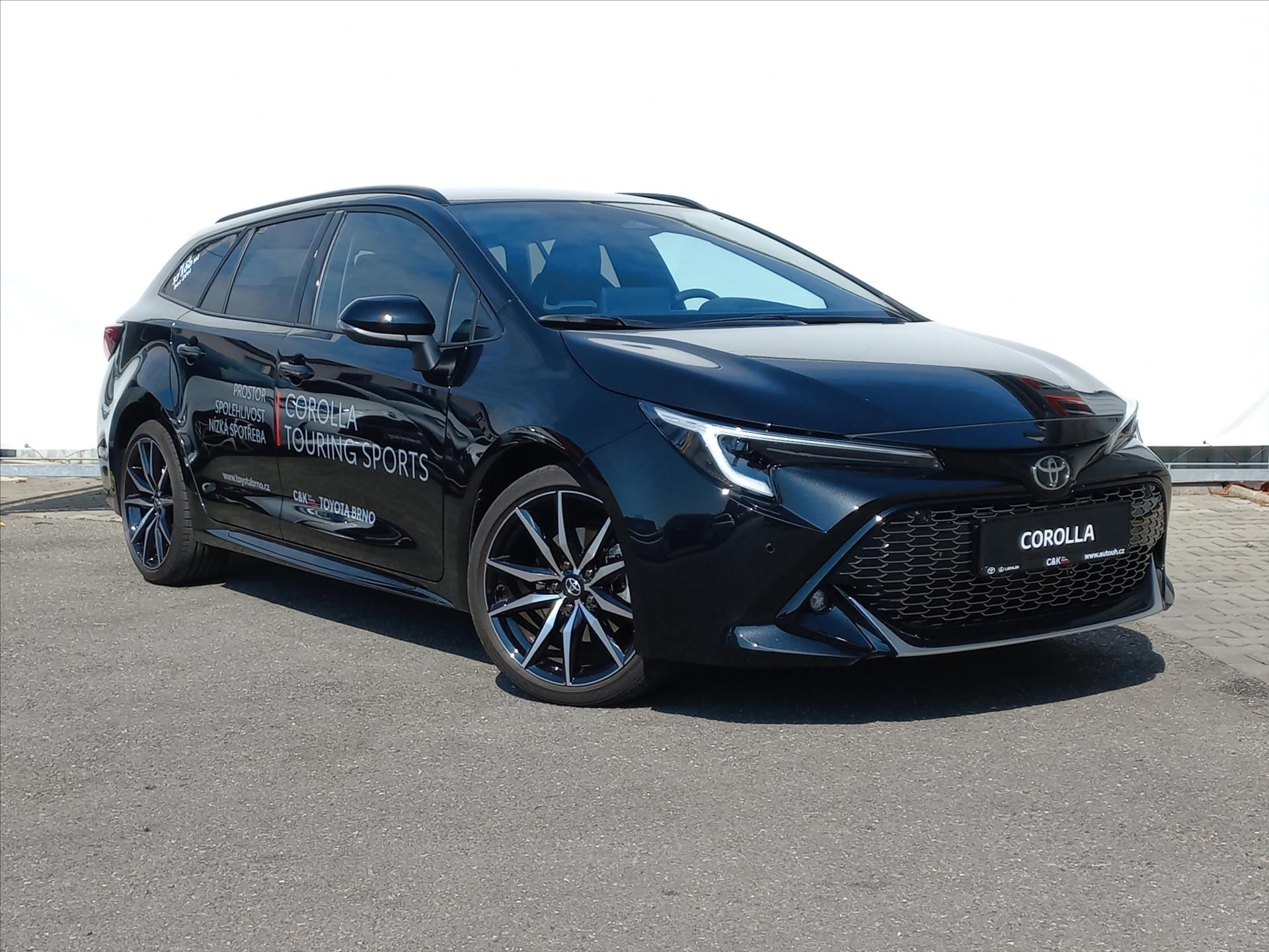 Toyota Corolla, 2,0 Hybrid e-CVT 178k  TS GR S - fotka 4