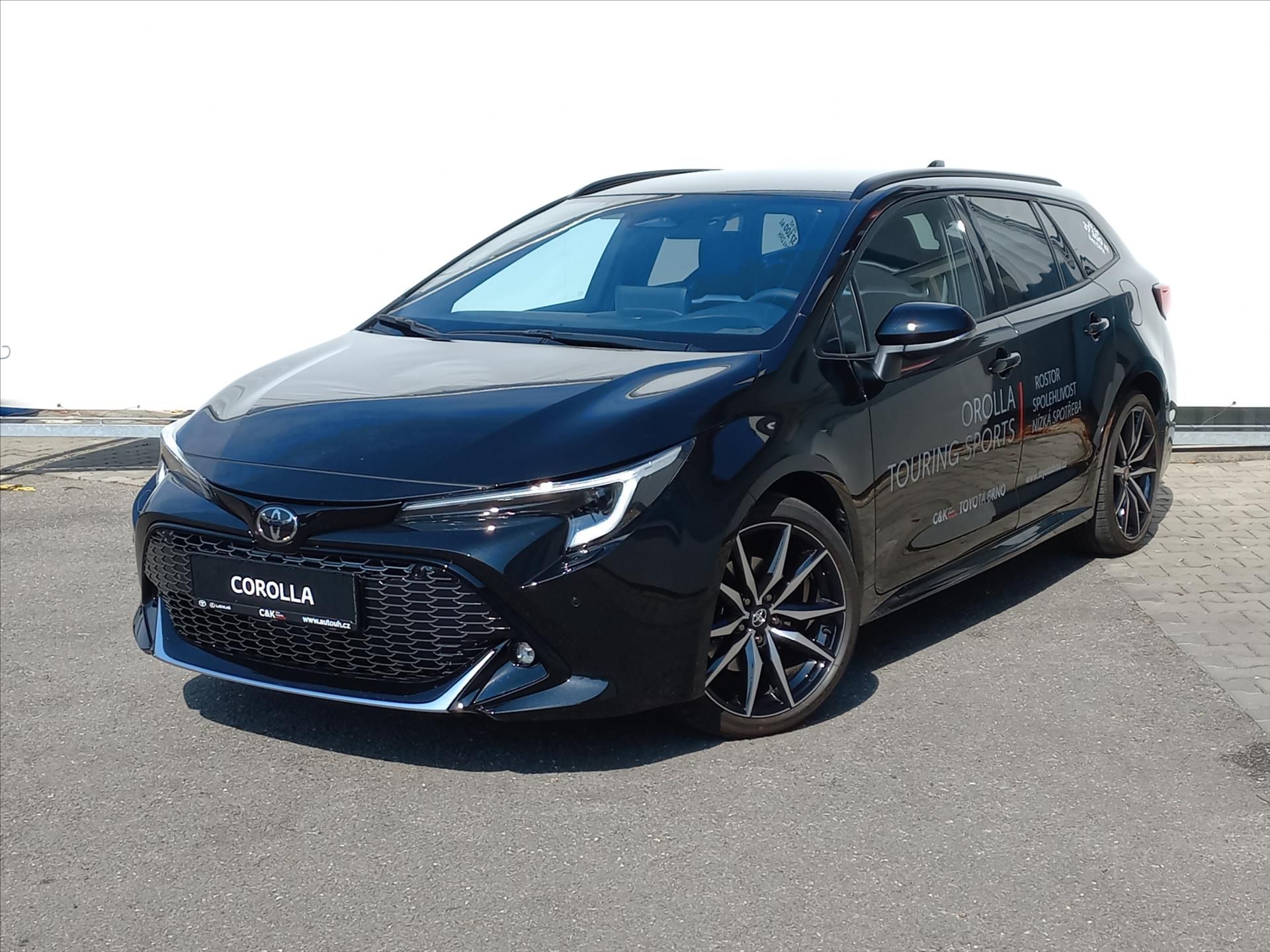 Toyota Corolla, 2,0 Hybrid e-CVT 178k  TS GR S - fotka 5