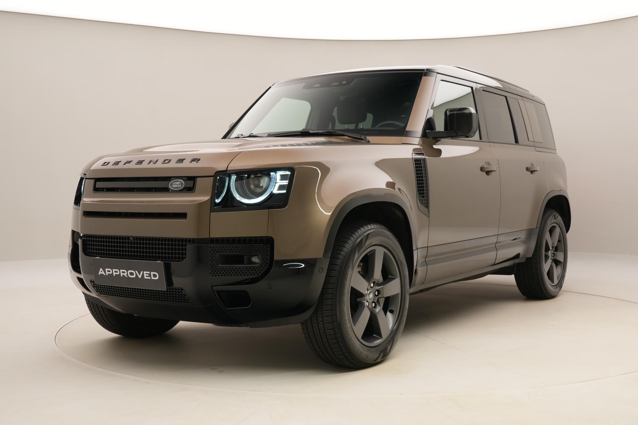 Land Rover Defender, D300 X-DYNAMIC HSE AWD AUT CZ