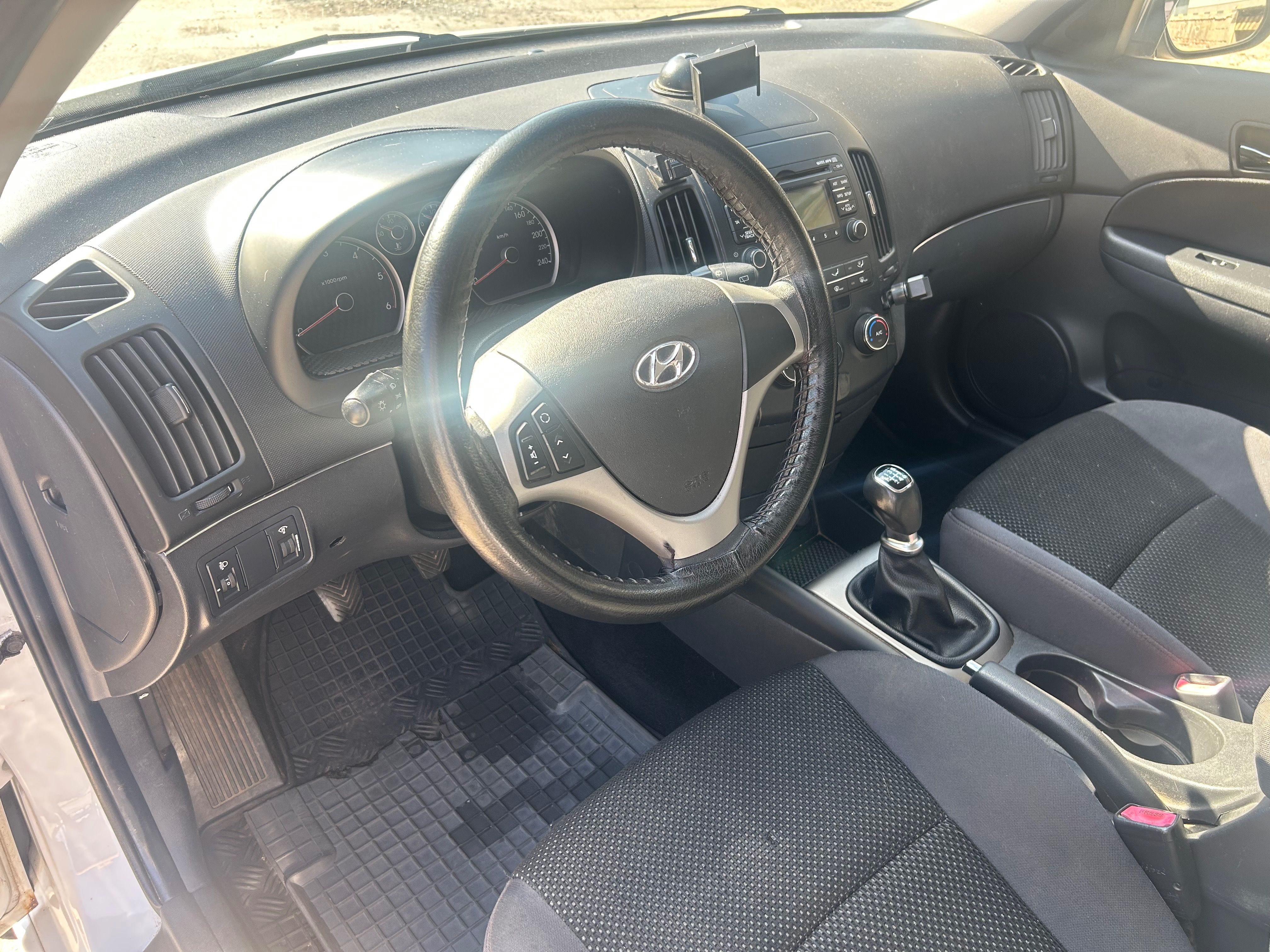 Hyundai i30, CW 1.6CRDi - fotka 6