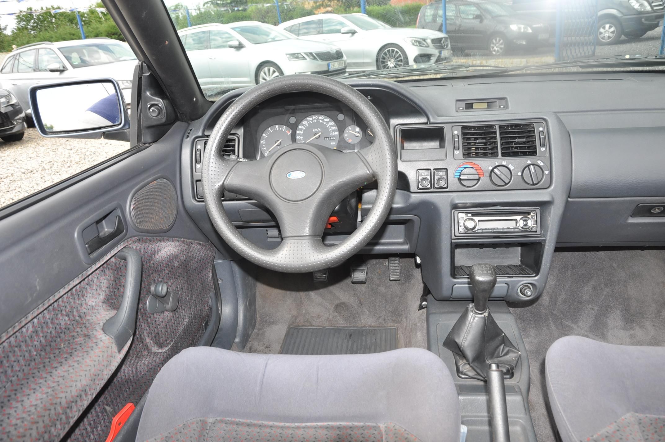 Ford Escort, 1.6EFi 77kW KABRIO - fotka 5