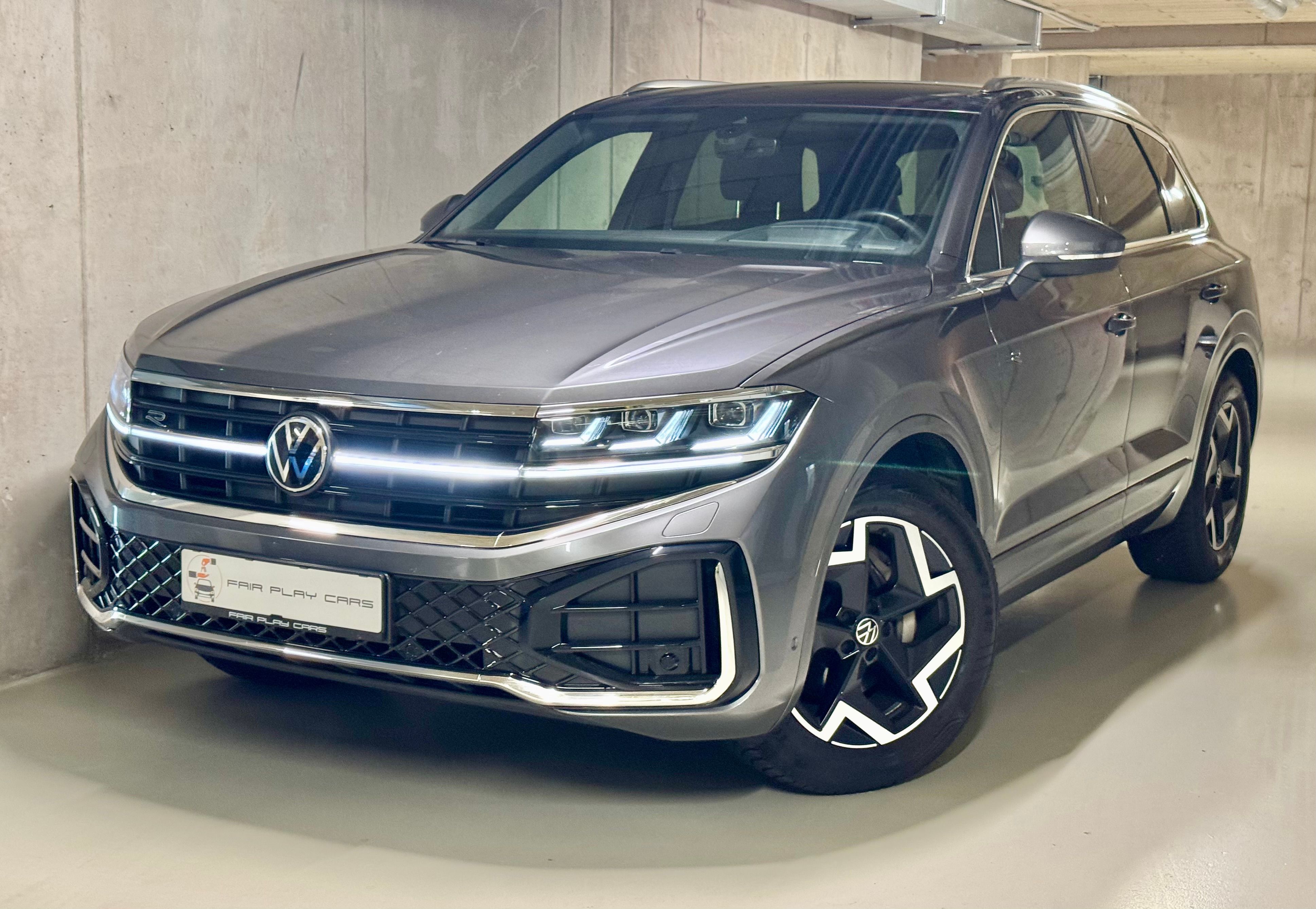 Volkswagen Touareg, R-line/tazne/vzduch/matrix/HUD - fotka 4