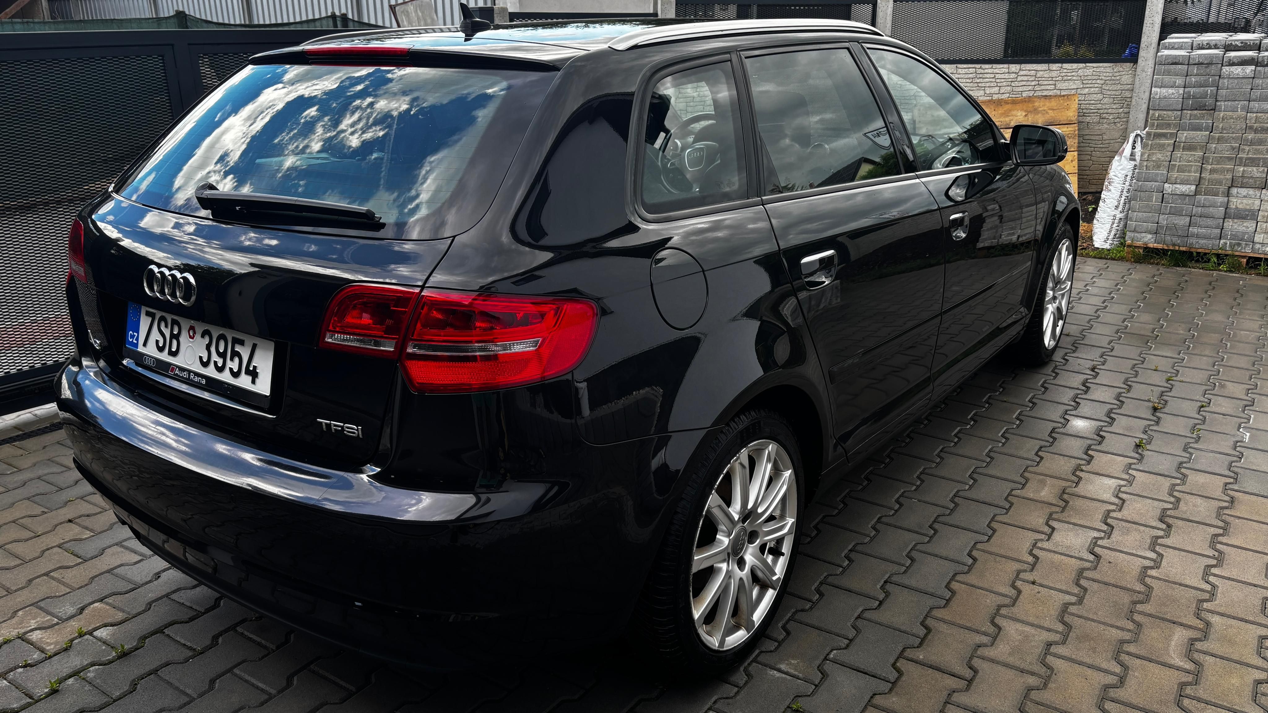 Audi A3, Sportback 1.2 77 kw S-tronic - fotka 3