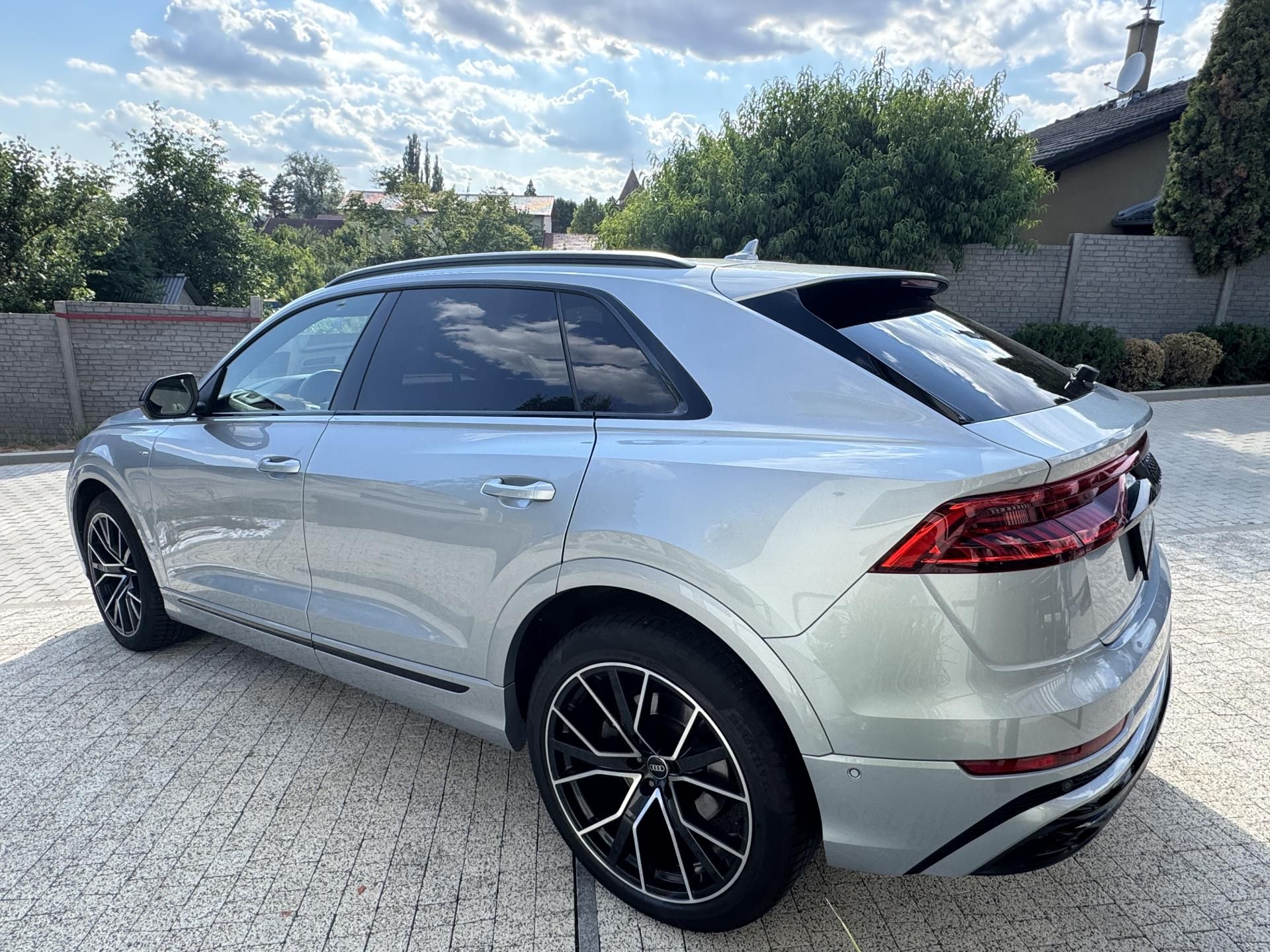 Audi Q8, 55 TFSi 1.majitel ČR odp.DPH - fotka 4