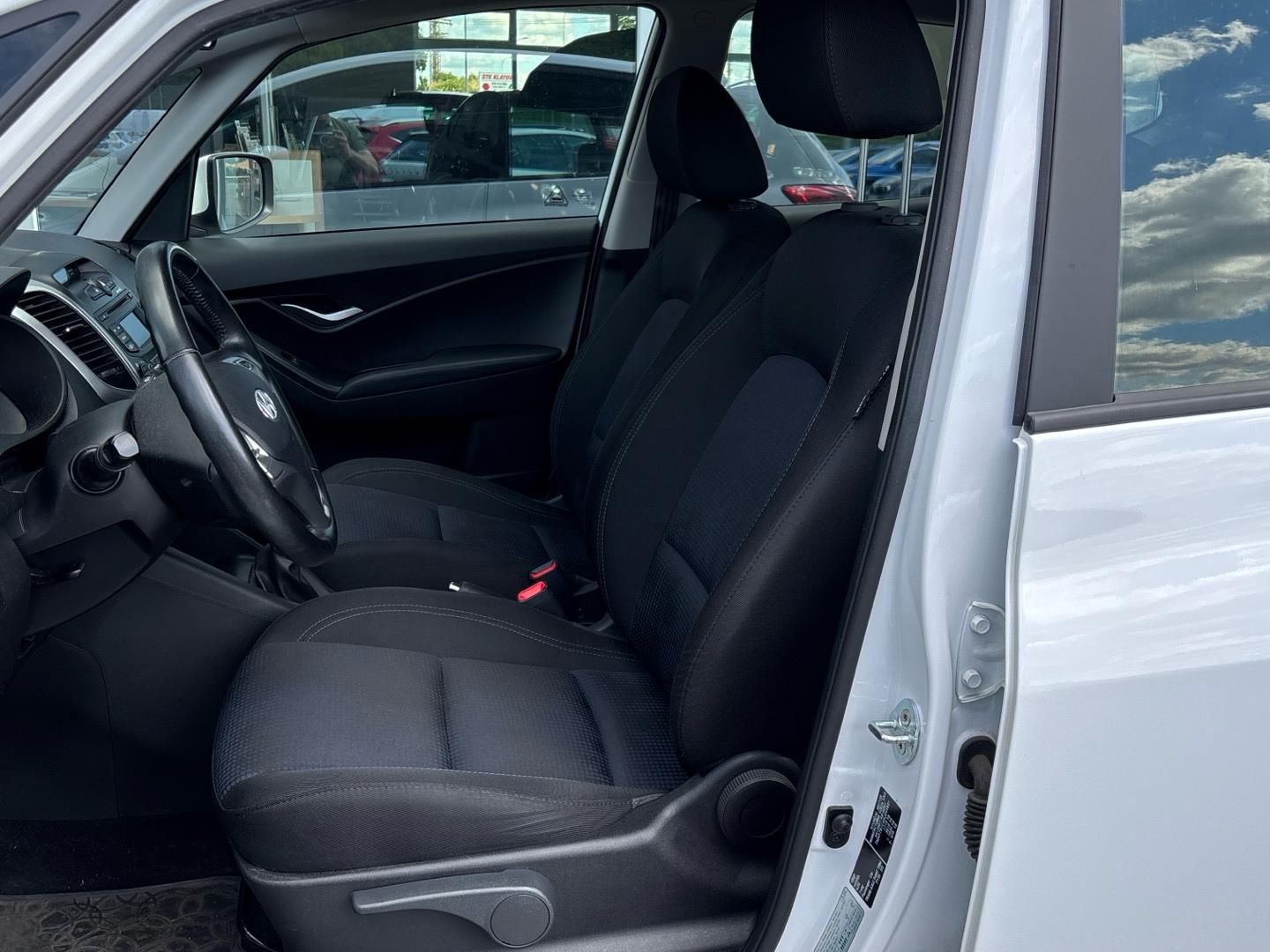Hyundai ix20, 1.4 CVVT / 66 kW Tricolor - fotka 5