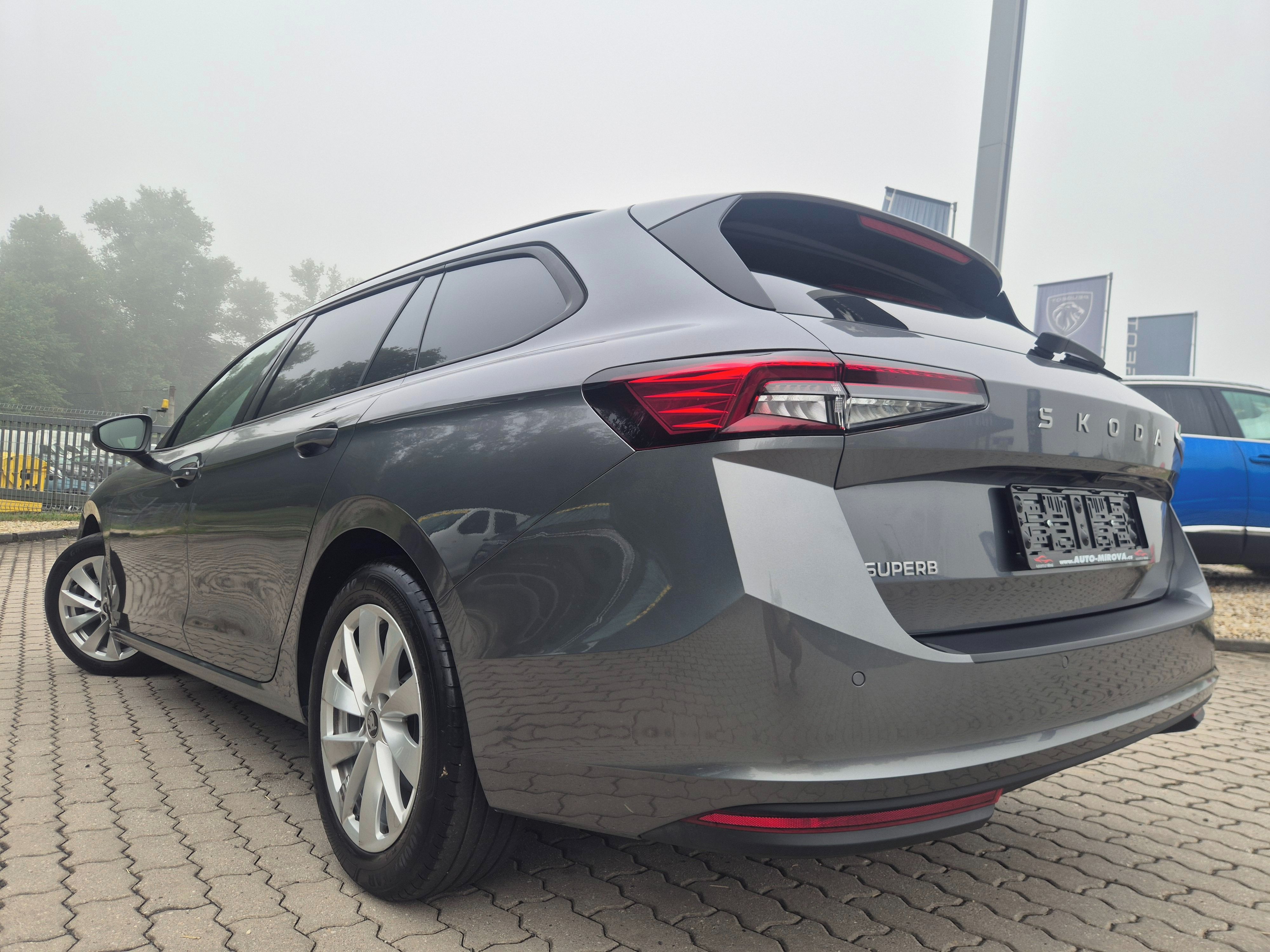 Škoda Superb, STAV NOVEHO VOZU - fotka 5