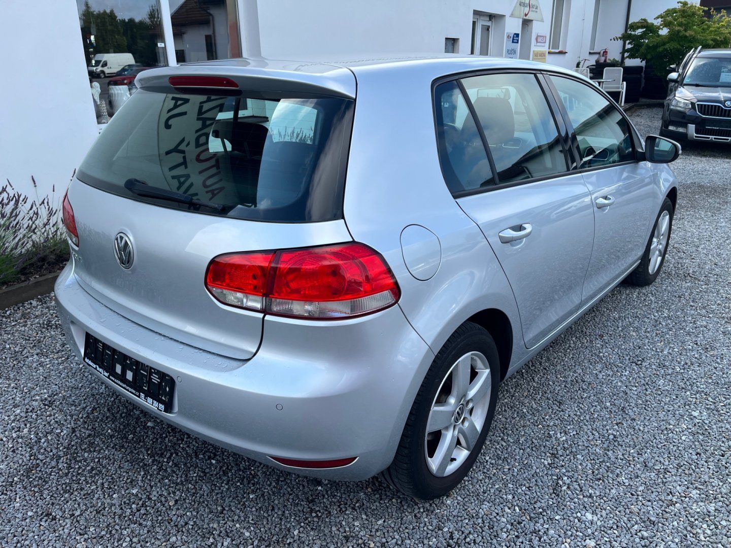 Volkswagen Golf, 1.4 i Velmi pěkný - fotka 2