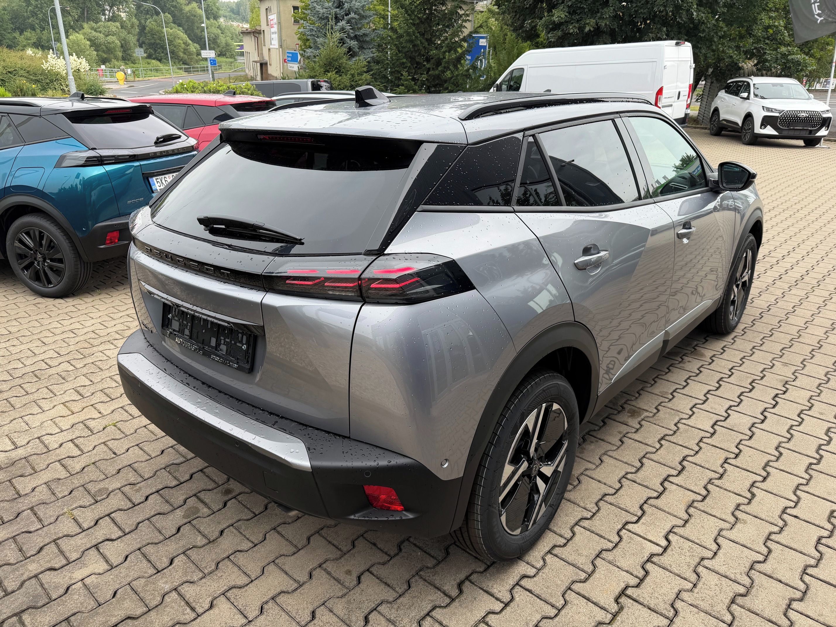 Peugeot 2008, ALLURE Turbo 100 MAN6 - fotka 4