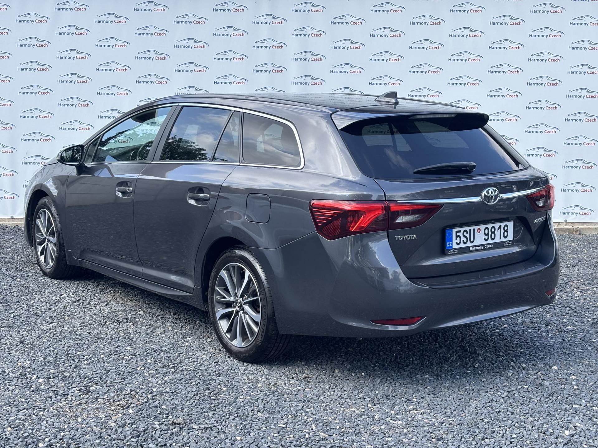 Toyota Avensis, 1.8VVTi, 108kW, Kamera - fotka 6