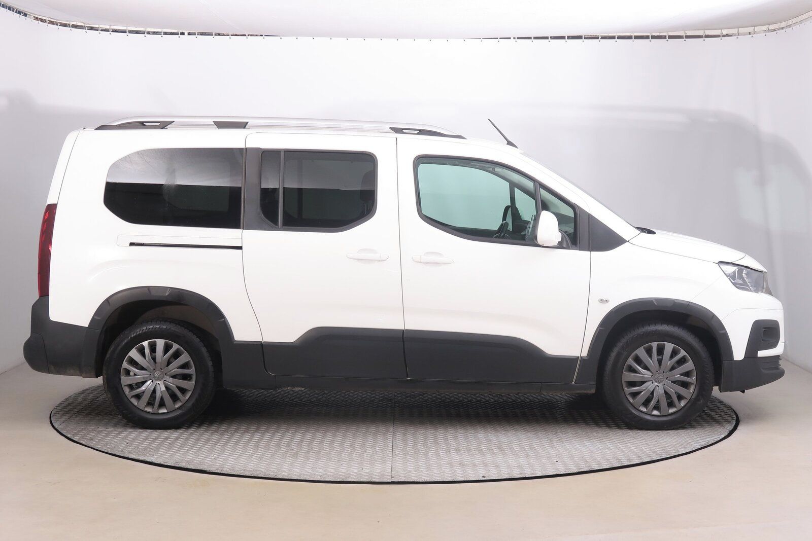 Peugeot Rifter, Maxi 1.5 BlueHDi, Allure - fotka 6