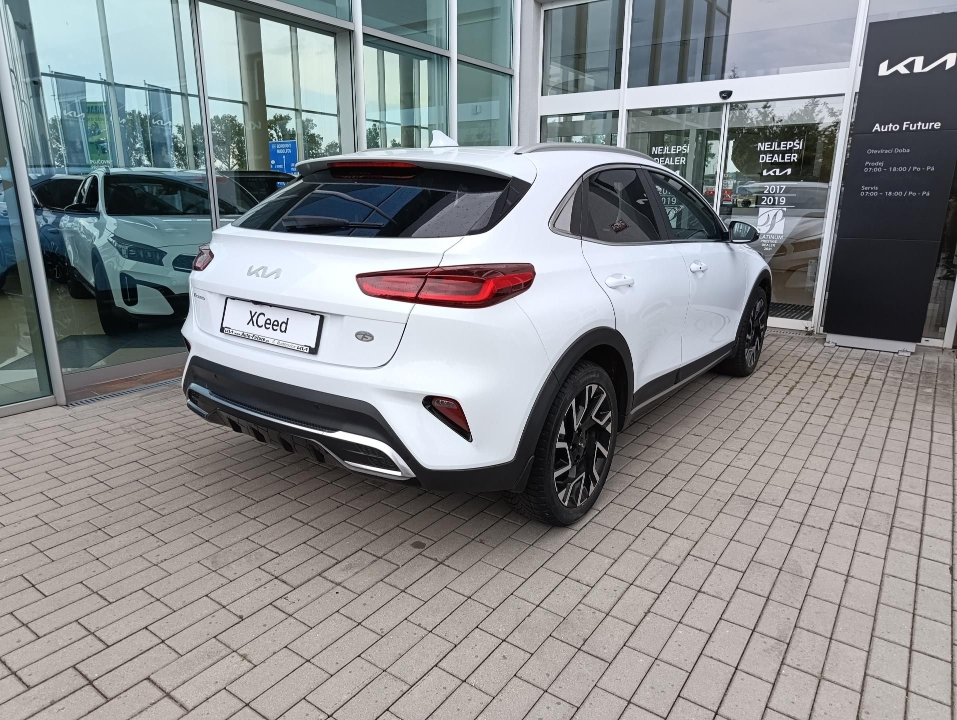 Kia XCee´d, 1.5 T-GDI TOP MY25 - fotka 6