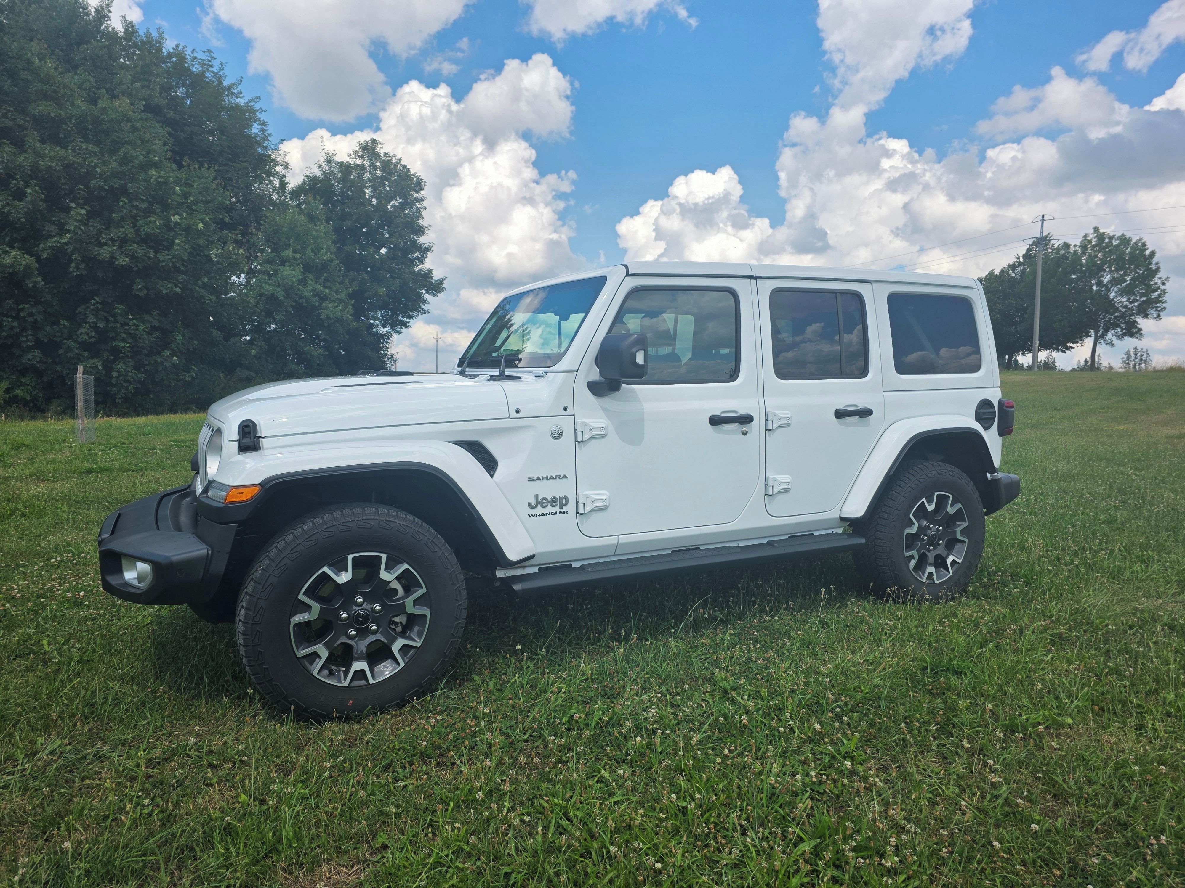 Jeep Wrangler, Sahara unlimited - bezvadný st - fotka 2