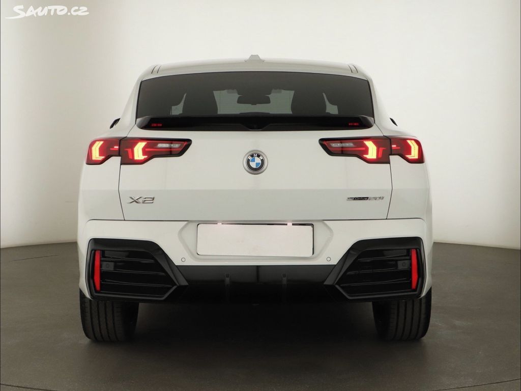 2025 BMW X2