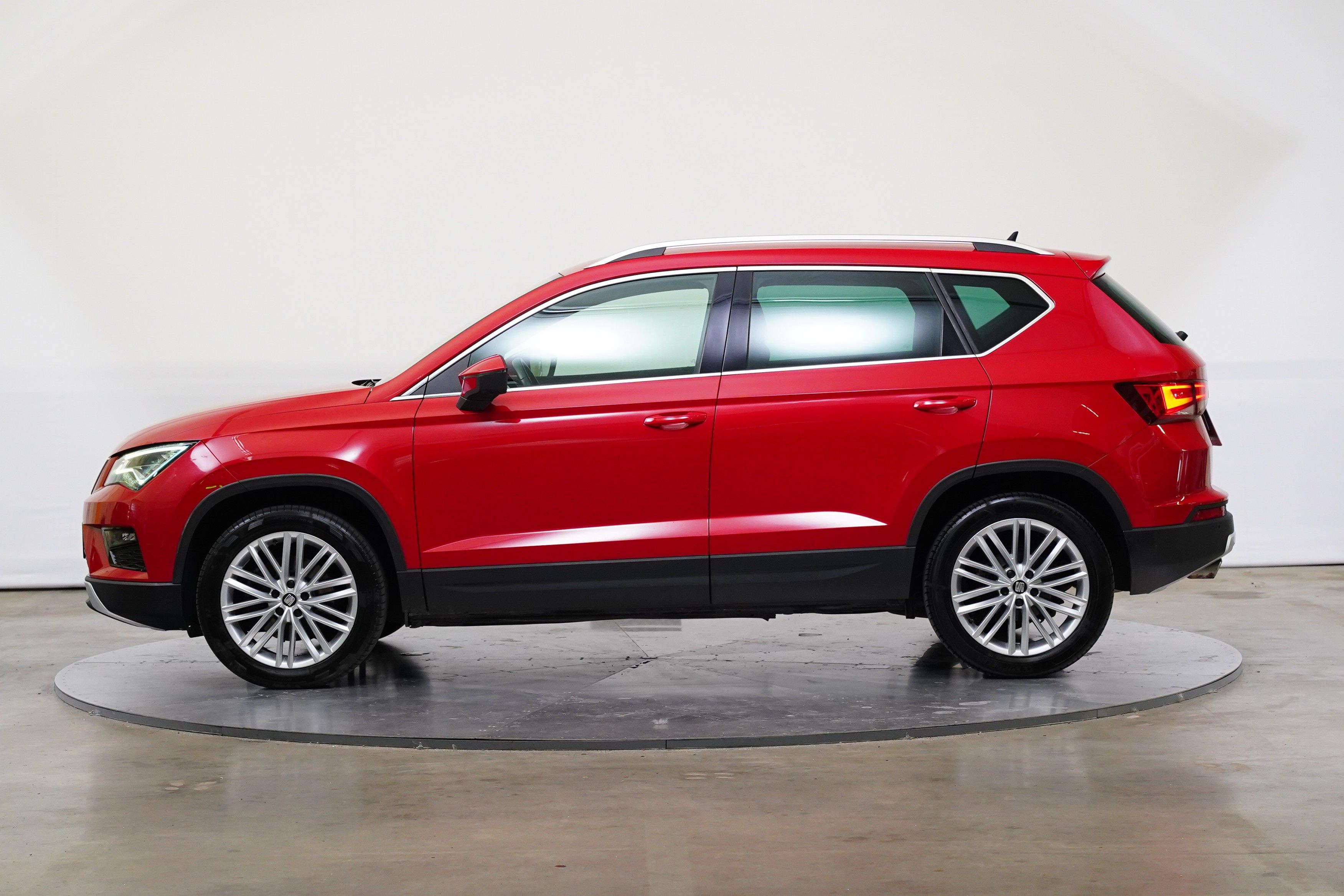 Seat Ateca, 1.4 TSI 110 kW 4x4 Xcellence - fotka 3