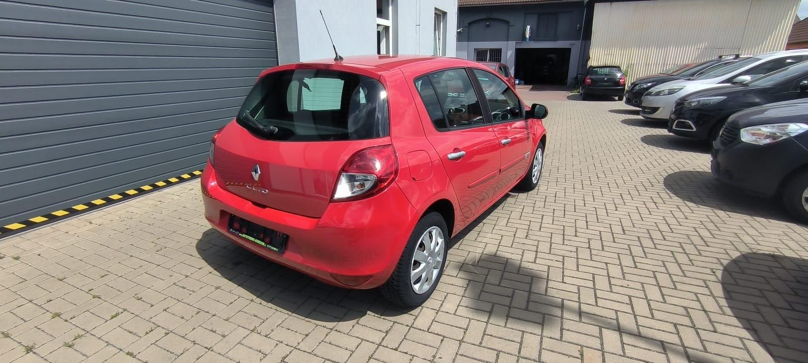 Renault Clio, 1,2 16V 55kW - fotka 4