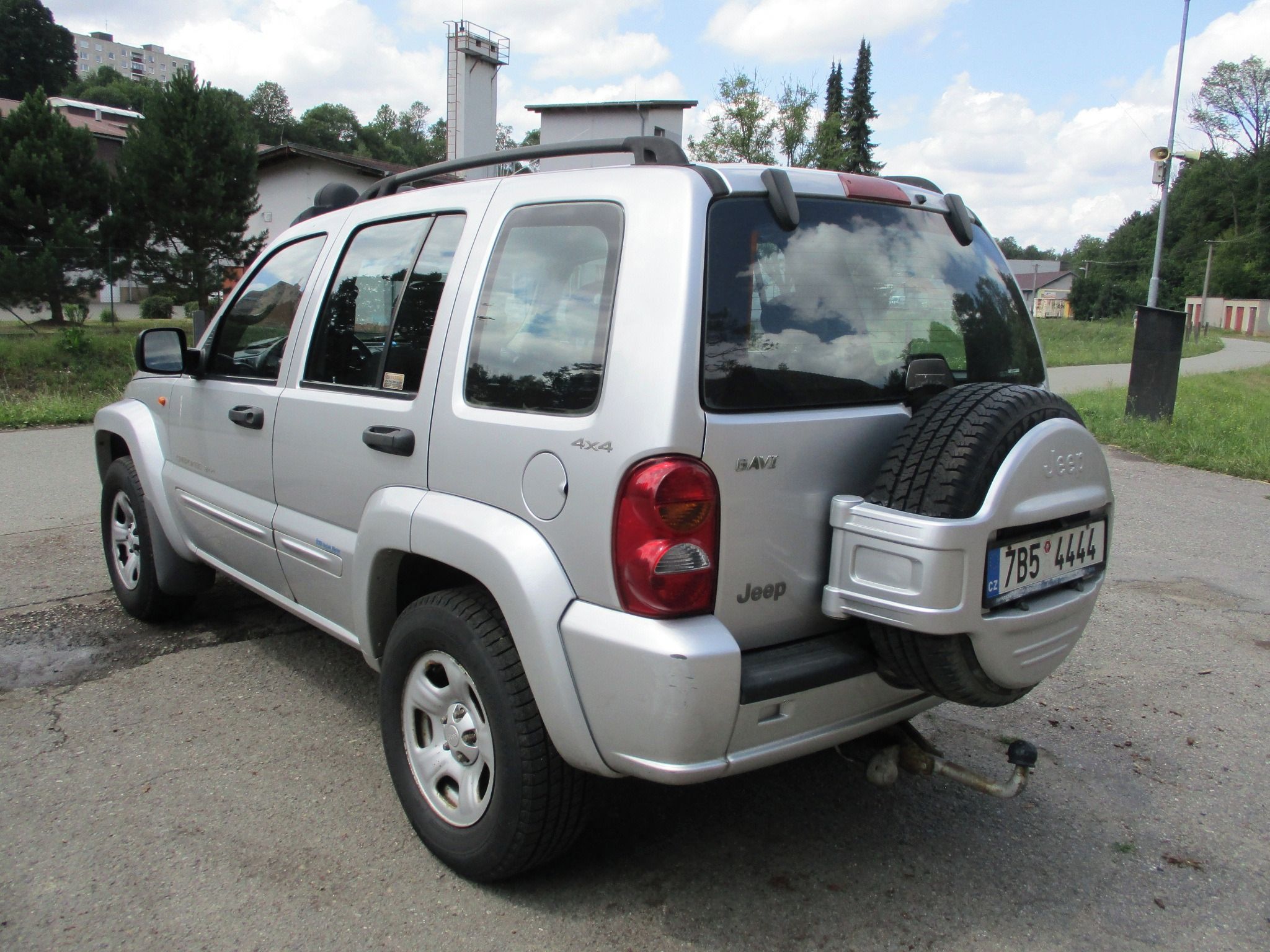 Jeep Cherokee, 2.5 CRD - Tažné zařízení - fotka 3