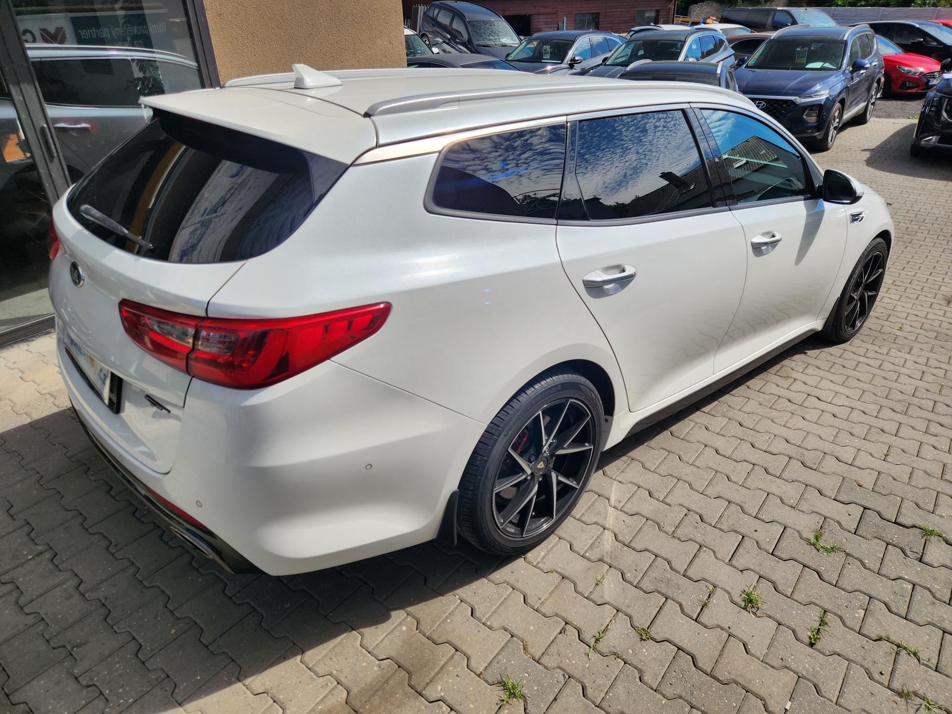 Kia Optima, 2.0-GTLINE-AUTOMAT-NAVI-KAMERA - fotka 6