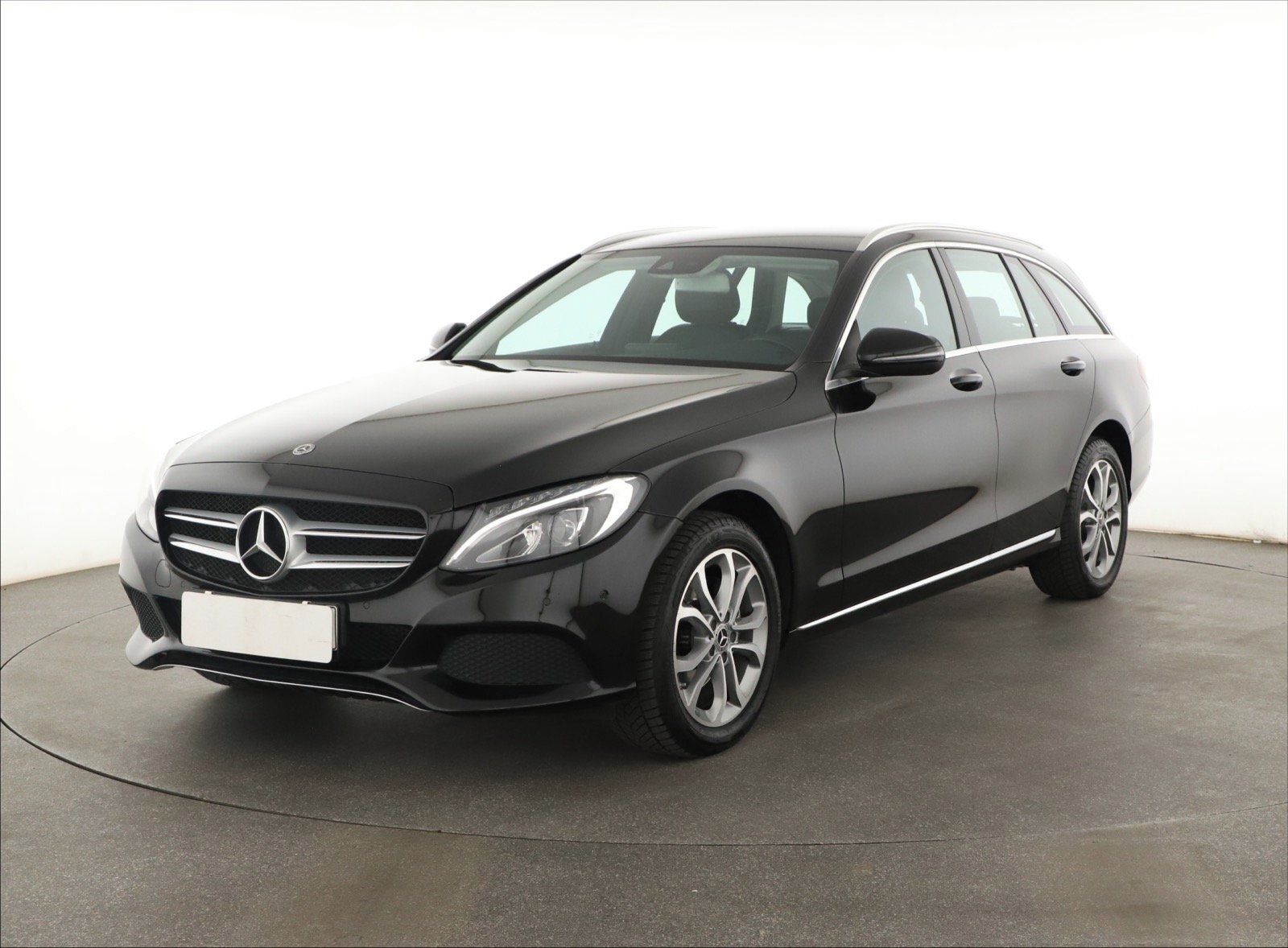 Mercedes-Benz Třídy C, 200 4MATIC, 4X4, Automat - fotka 3