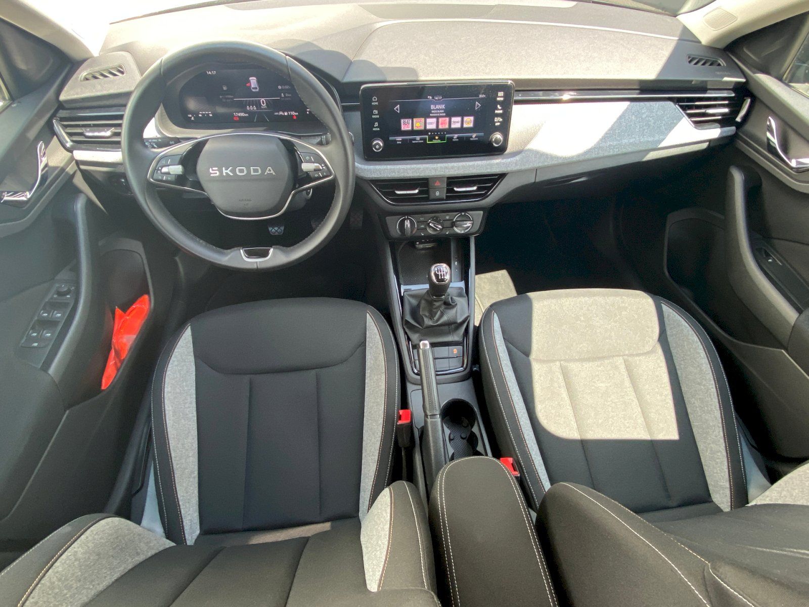 Škoda Scala, Selection 1.0 TSI 85 kW - fotka 5