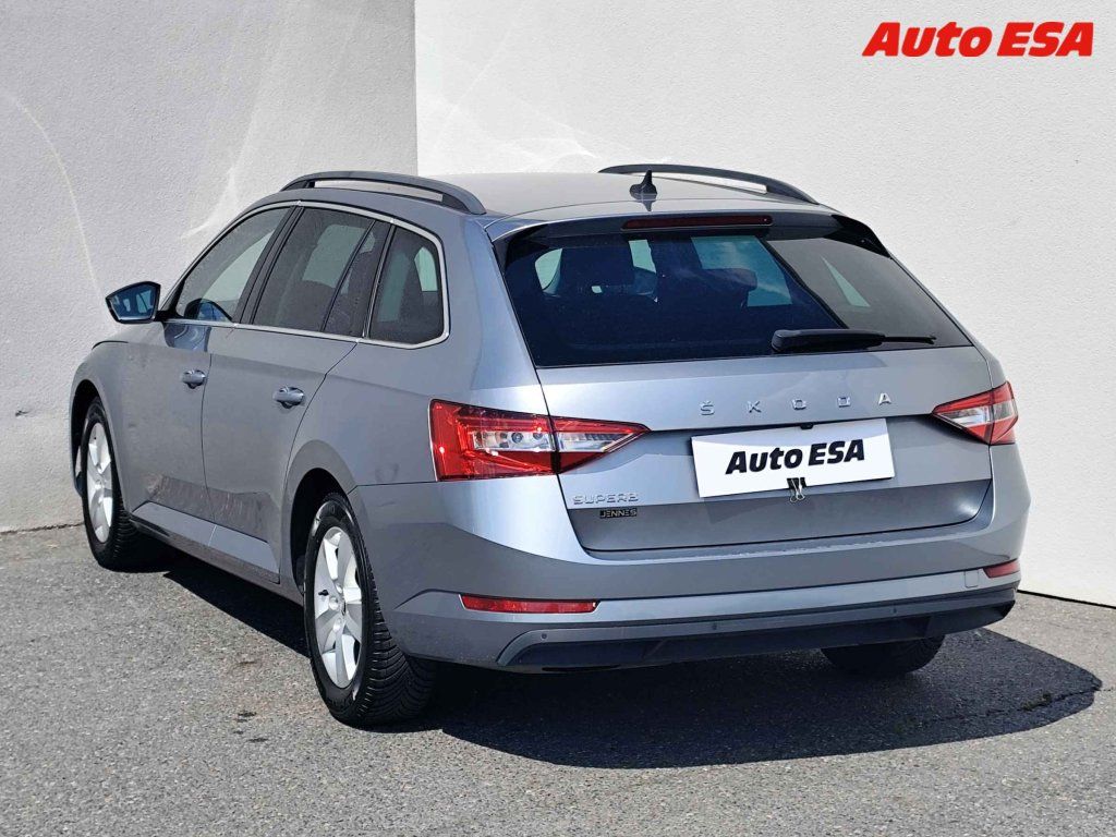 Škoda Superb, 1.6TDi - fotka 6
