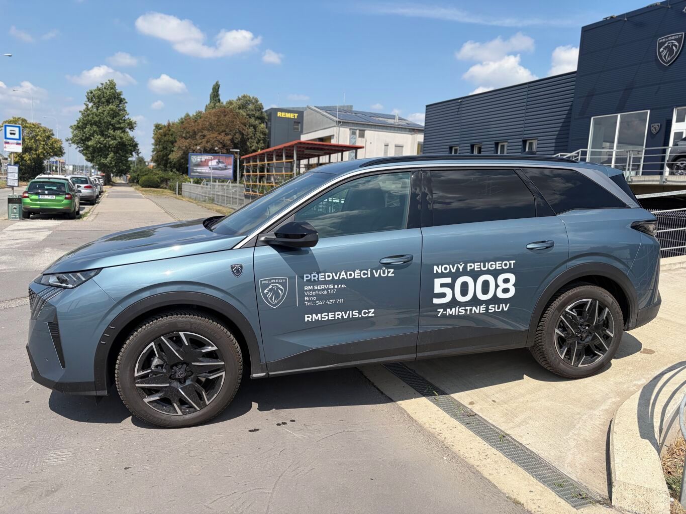 Peugeot 5008, GT Hybrid 145 e-DCS6- CELOROČN - fotka 5