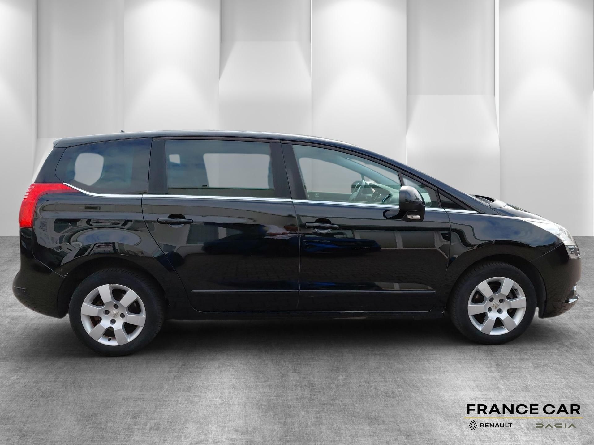 Peugeot 5008, 1.6HDi Active - fotka 4