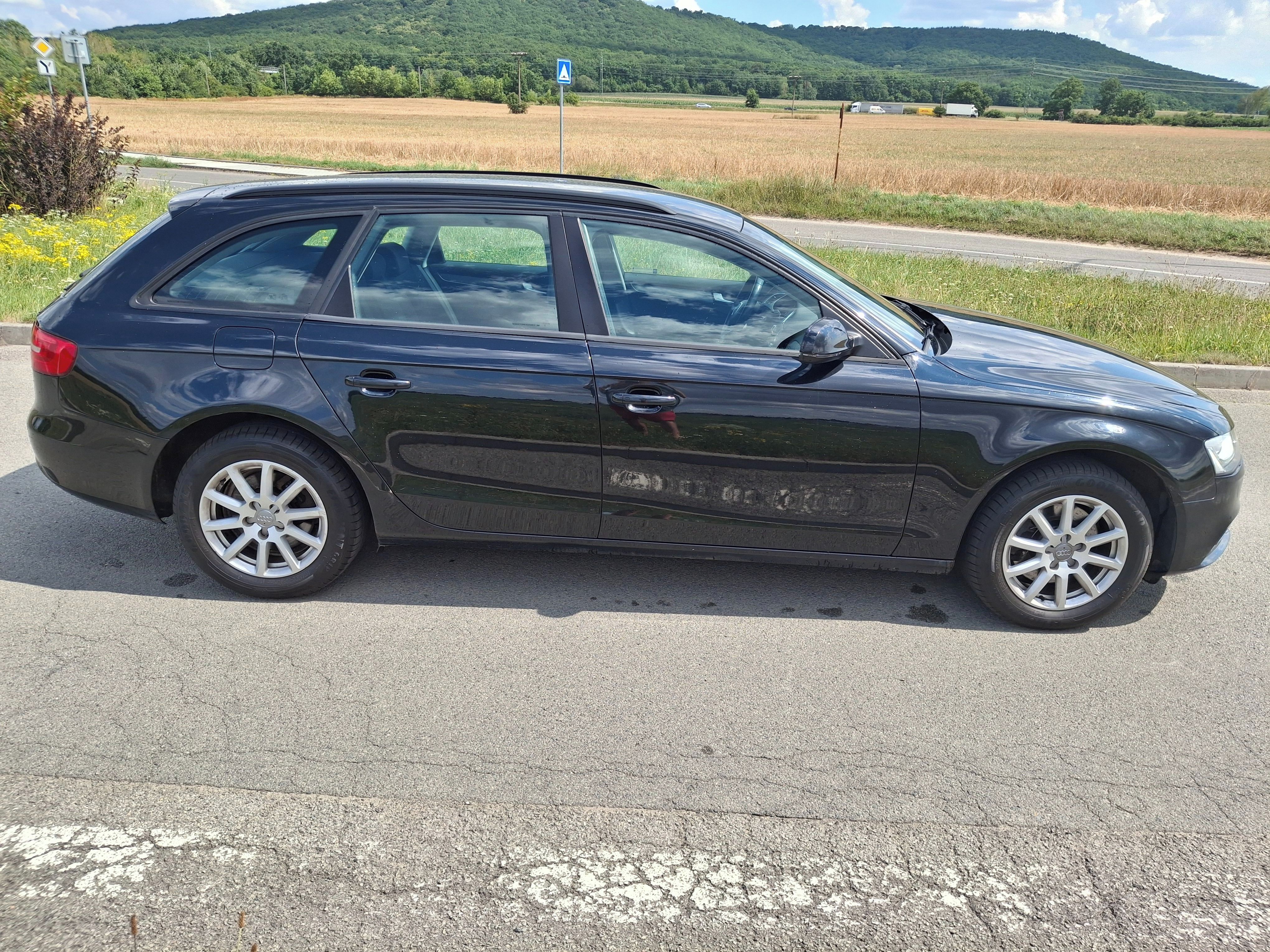 Audi A4 Avant, 2,0 TDI 105 KW ALU DIGIKLIMA - fotka 4