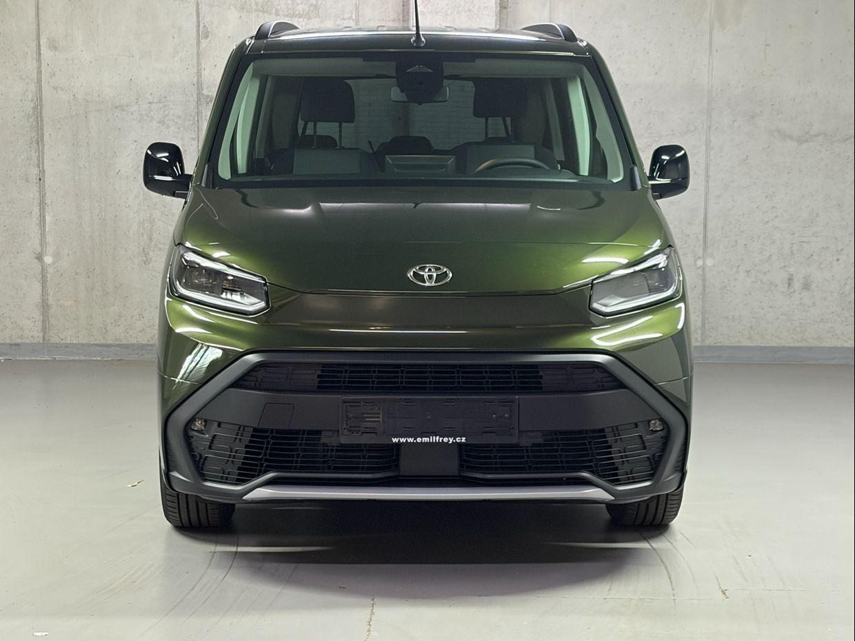 Toyota Proace City Verso, 1.2,Short,81kW,Family - fotka 2