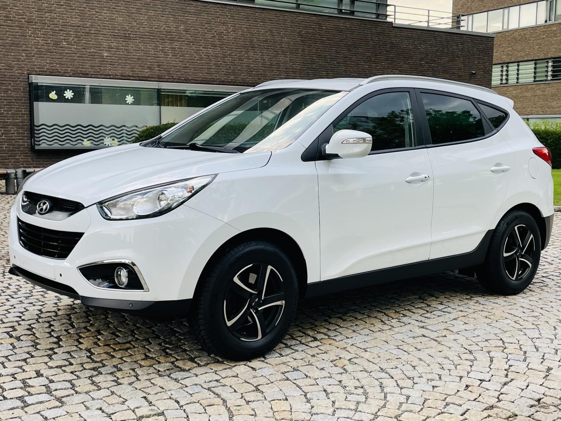 Hyundai ix35, 2.0i 4x4 1MAJIITEL KAMER TAŽNÉ - fotka 5