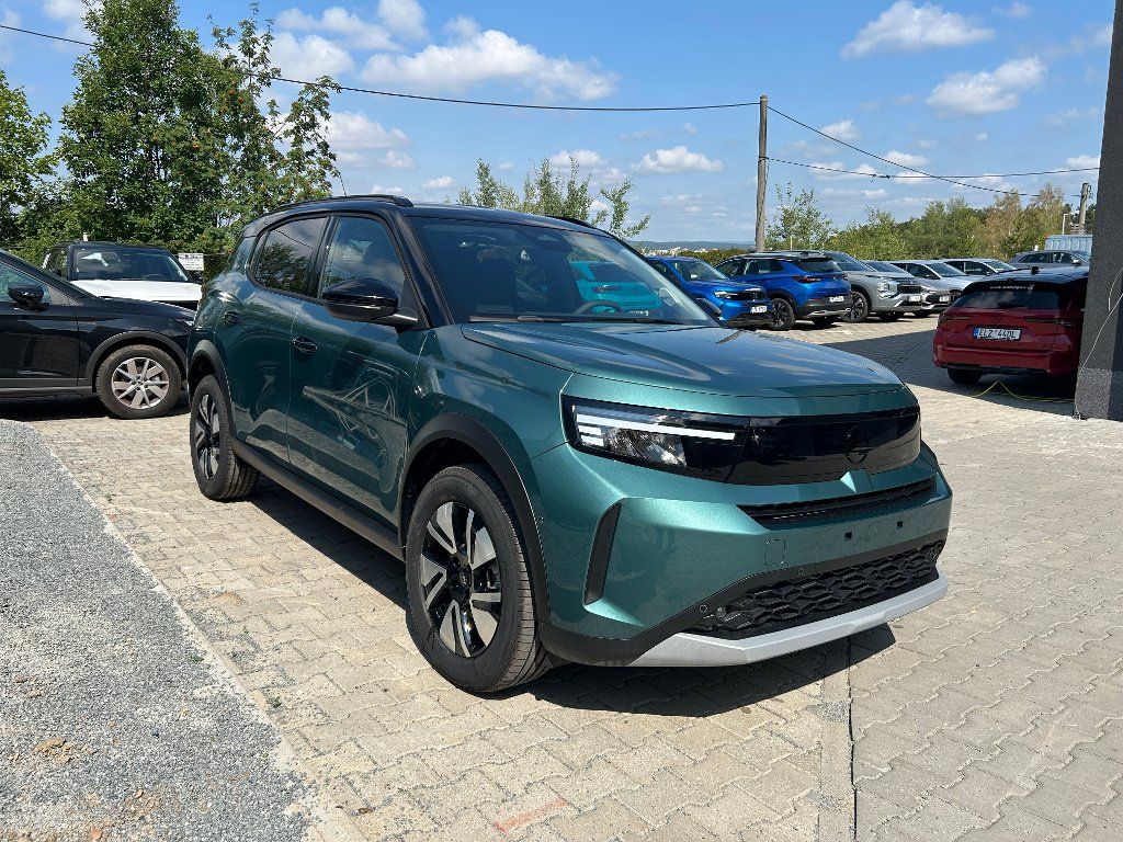 Opel Frontera, GS 1,2 Turbo 107kW AT Mild-hyb - fotka 5