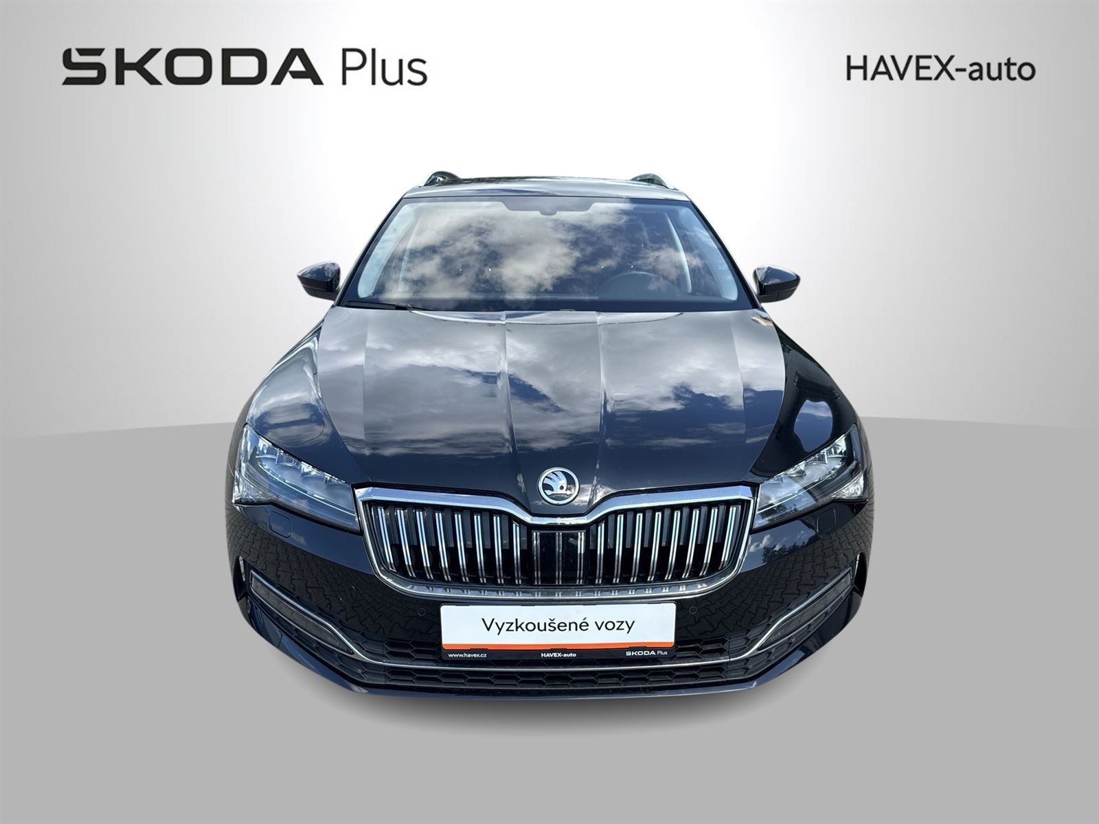 Škoda Superb, Combi 2.0 TDI DSG Style - fotka 4