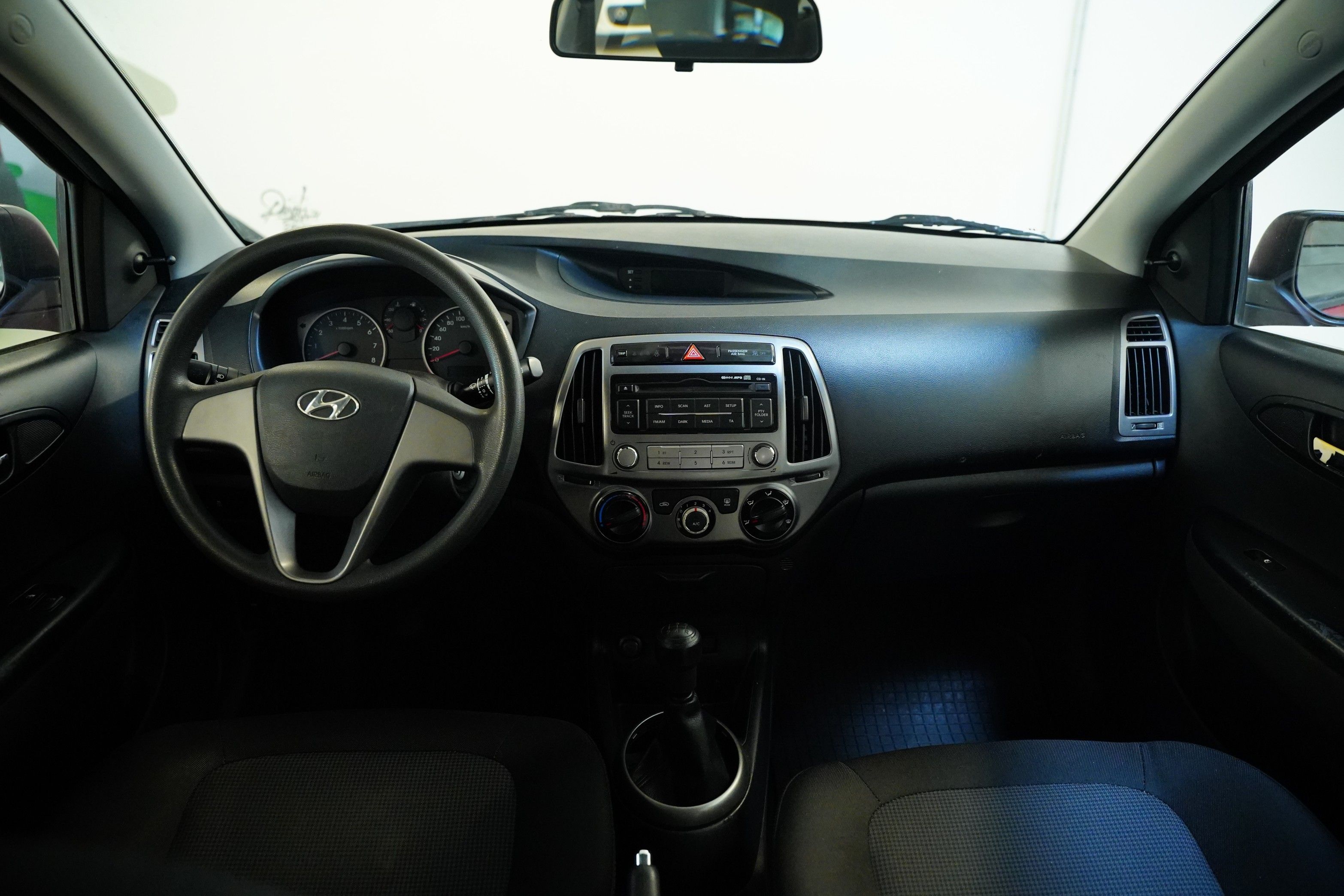 Hyundai i20, 1.3 63 kW - fotka 6