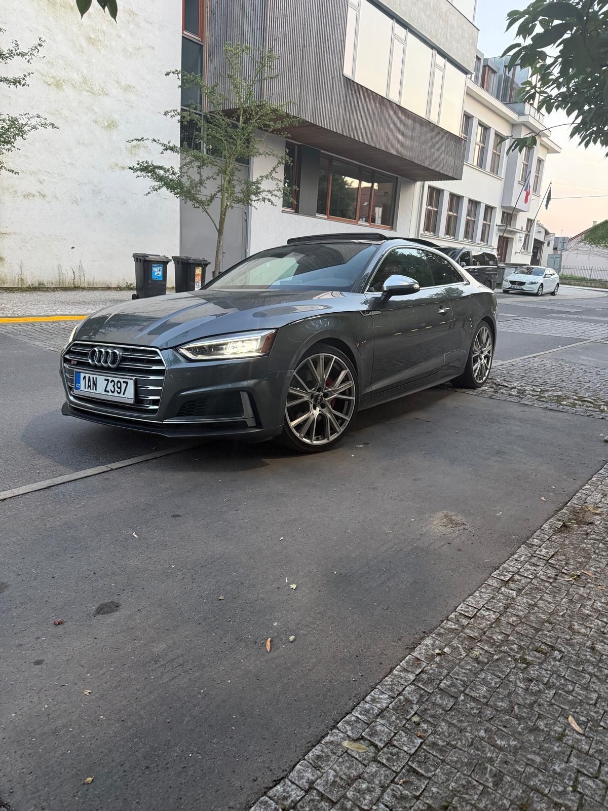 Audi S5, Audi S5 Quattro 260kw B&O - fotka 3