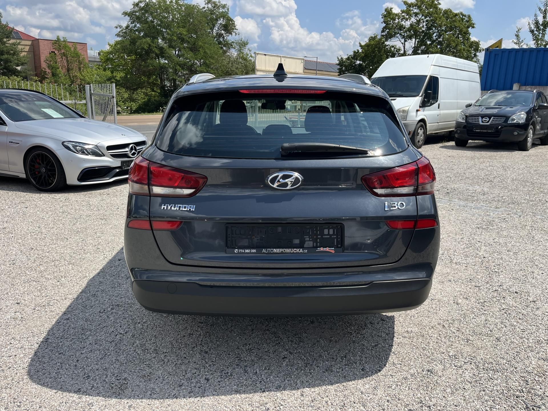 Hyundai i30, 1.6CRDI 85Kw 1.Majitel - fotka 6