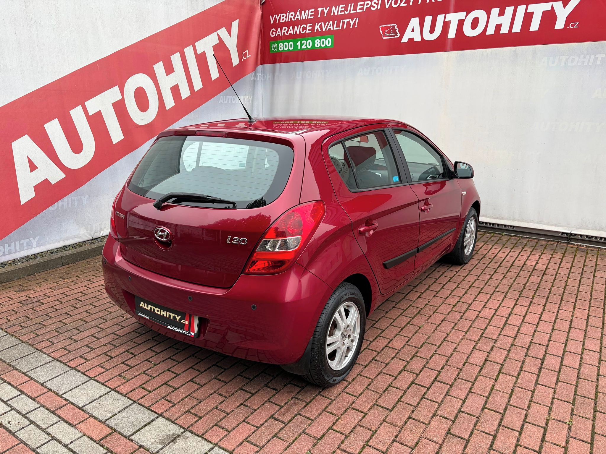 Hyundai i20, 1.3 i, ČR, 71 tkm - fotka 6