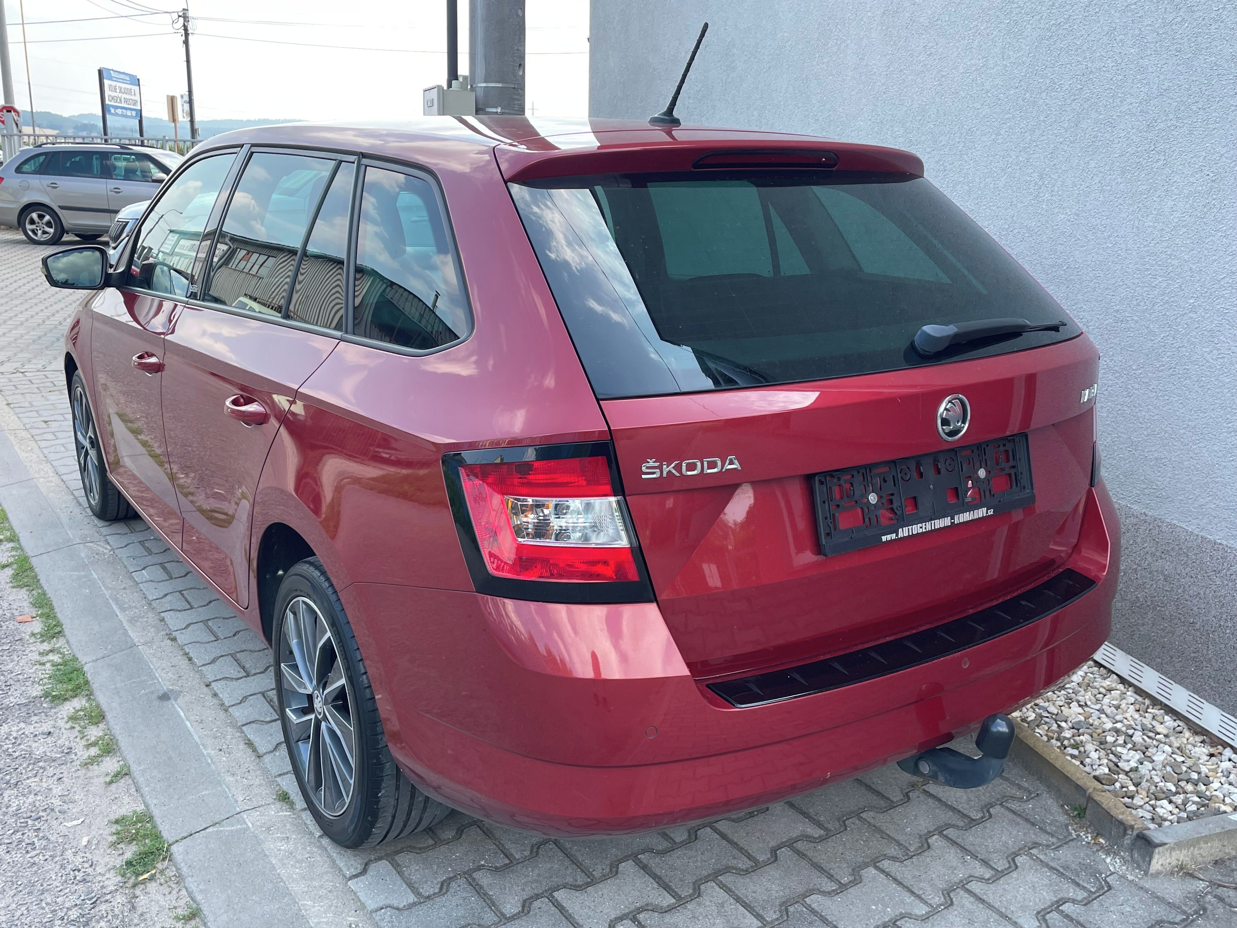 Škoda Fabia, 1.2 TSI 81kW DSG Edition - fotka 4