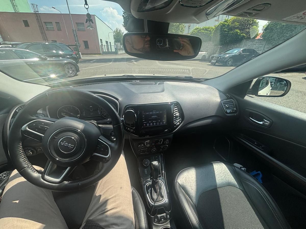 Jeep Compass, 2,0 MJET 140k  4WD Limited - fotka 5