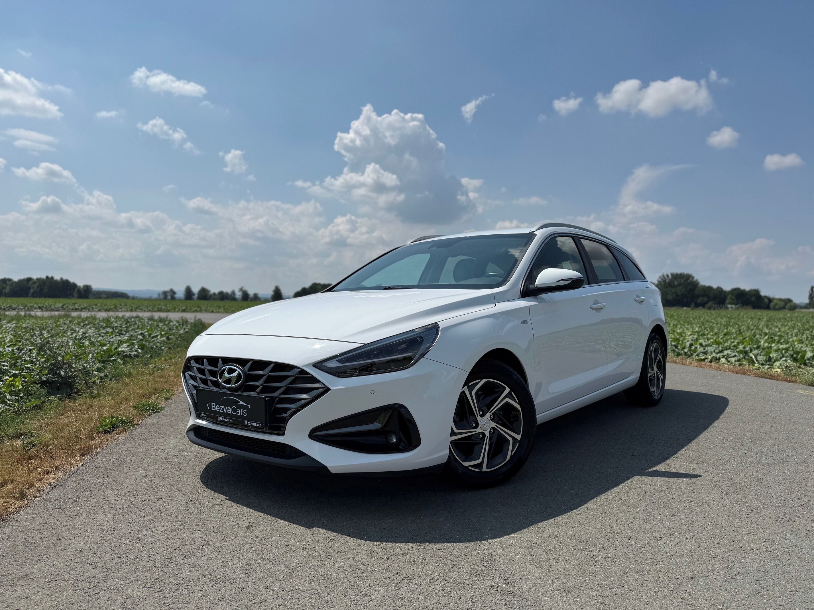 Hyundai i30, Combi 1.5T-GDI 118kW SMART DPH - fotka 2