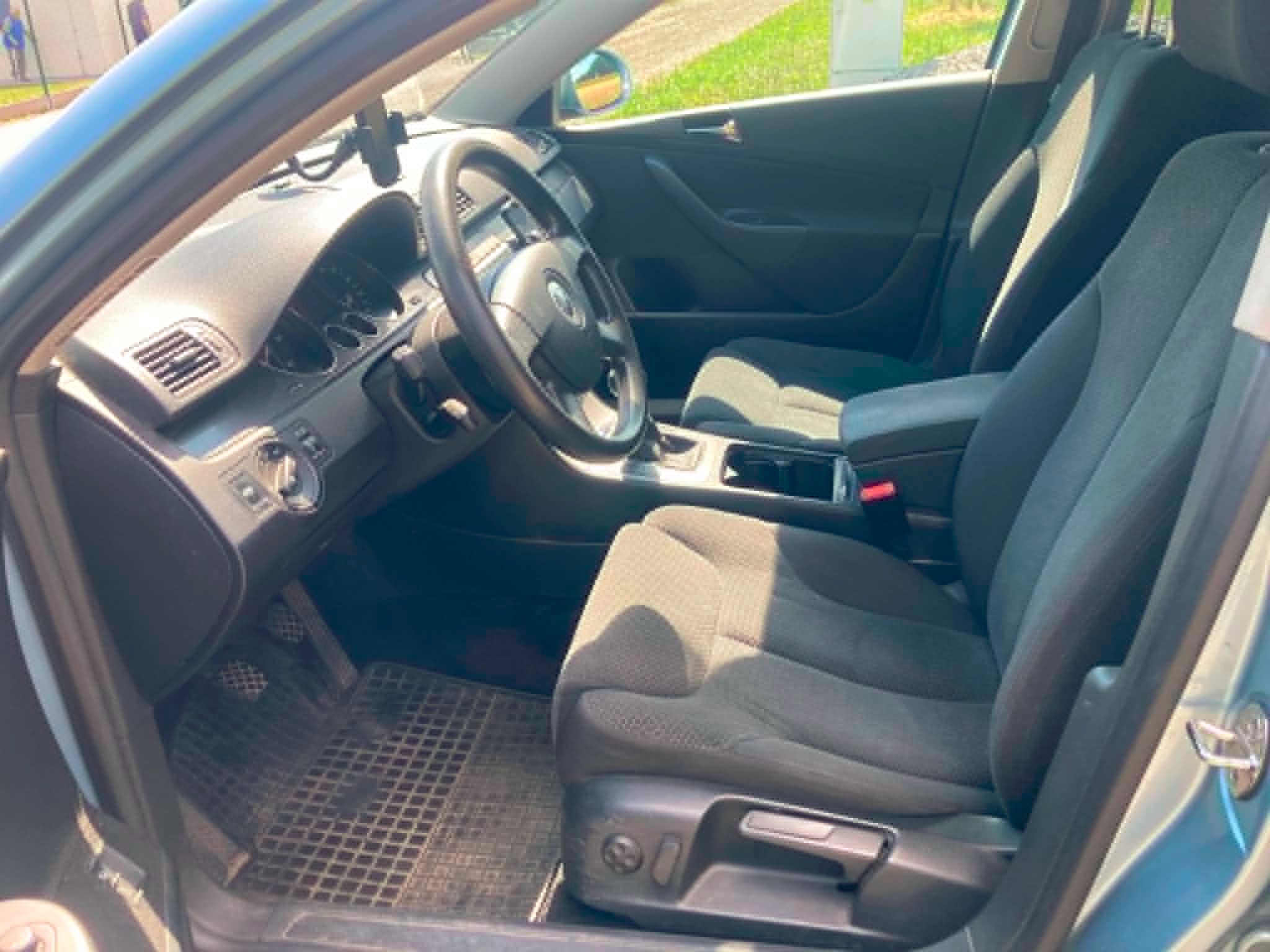 Volkswagen Passat, 2.0 TDI 103 kW | Tažné - fotka 6