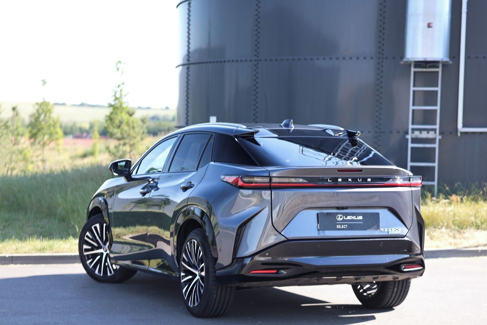 Lexus RZ 450e, 450e LUXURY DIRECT4 - fotka 6