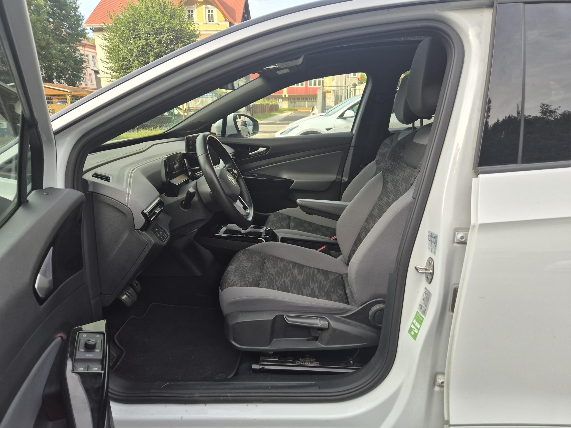 Volkswagen ID.5, 150kw, PERFORMACE SOH 94,0% - fotka 4